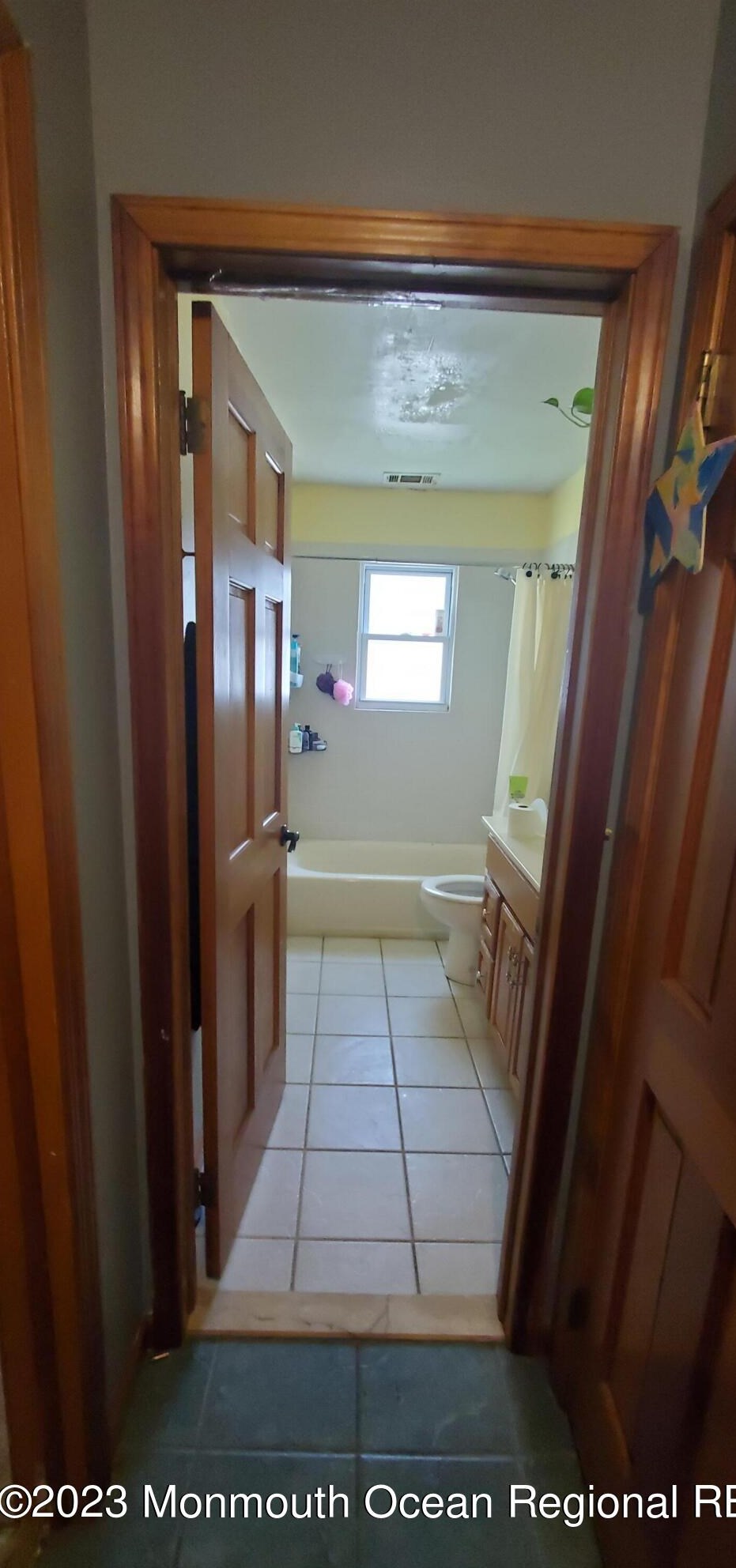 405 Cheyenne Ct, Toms River NJ  08755-4061 exterior