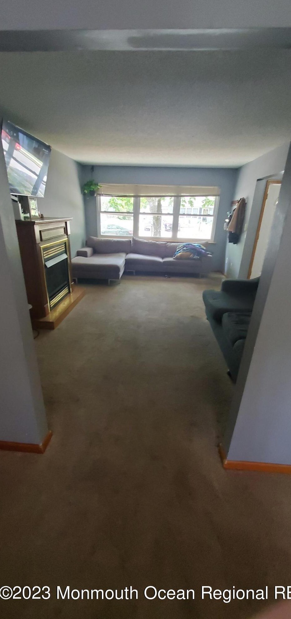 405 Cheyenne Ct, Toms River NJ  08755-4061 exterior