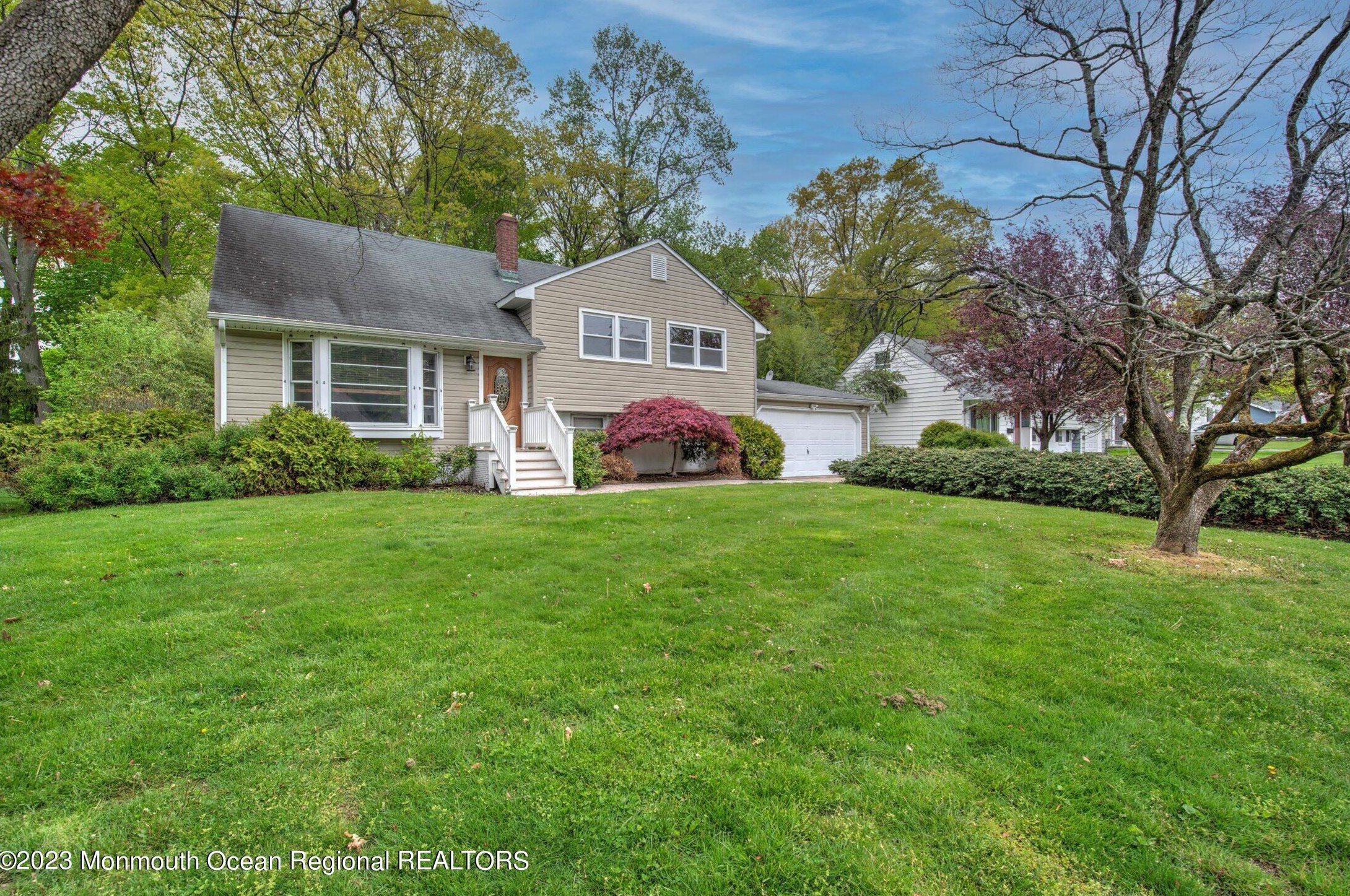 74 Woodside Dr, Tinton Falls, NJ 07701