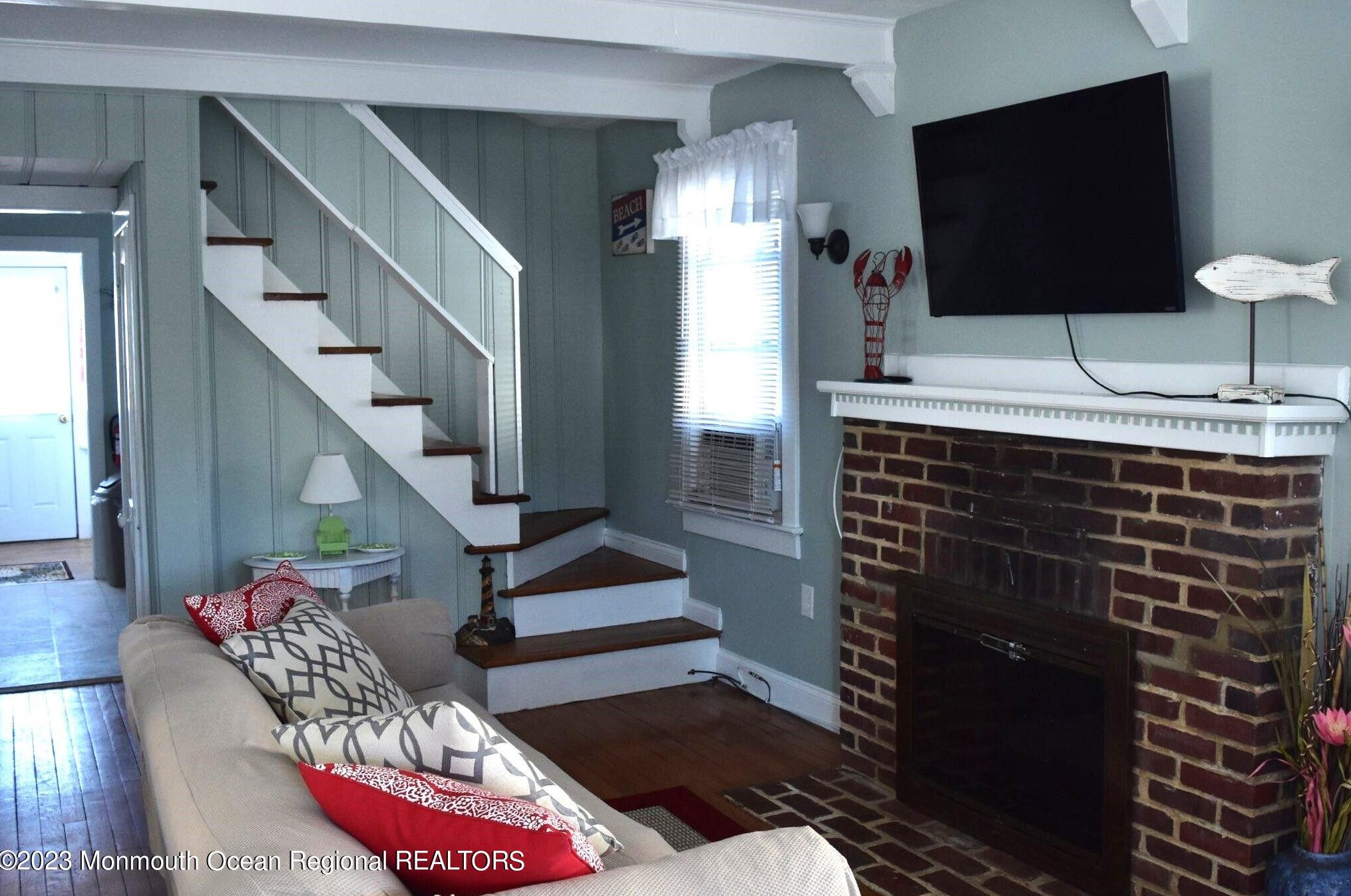 223 2nd Ave, Wall Township NJ  08750-2124 exterior