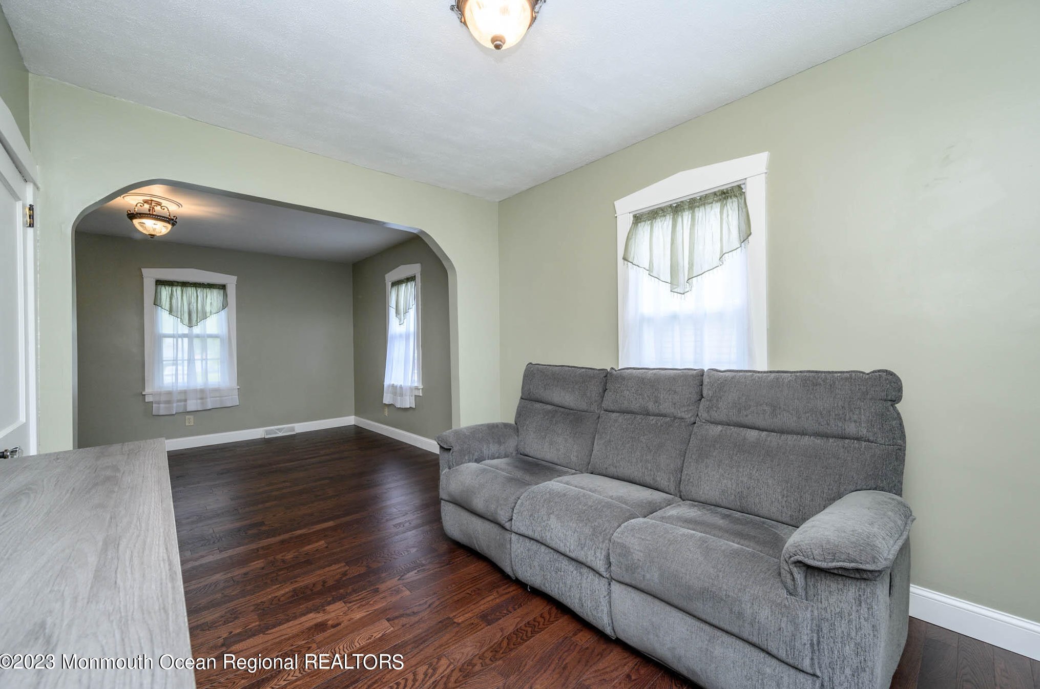 15 Dunlap Ave, Pennsville NJ  08070-1148 exterior