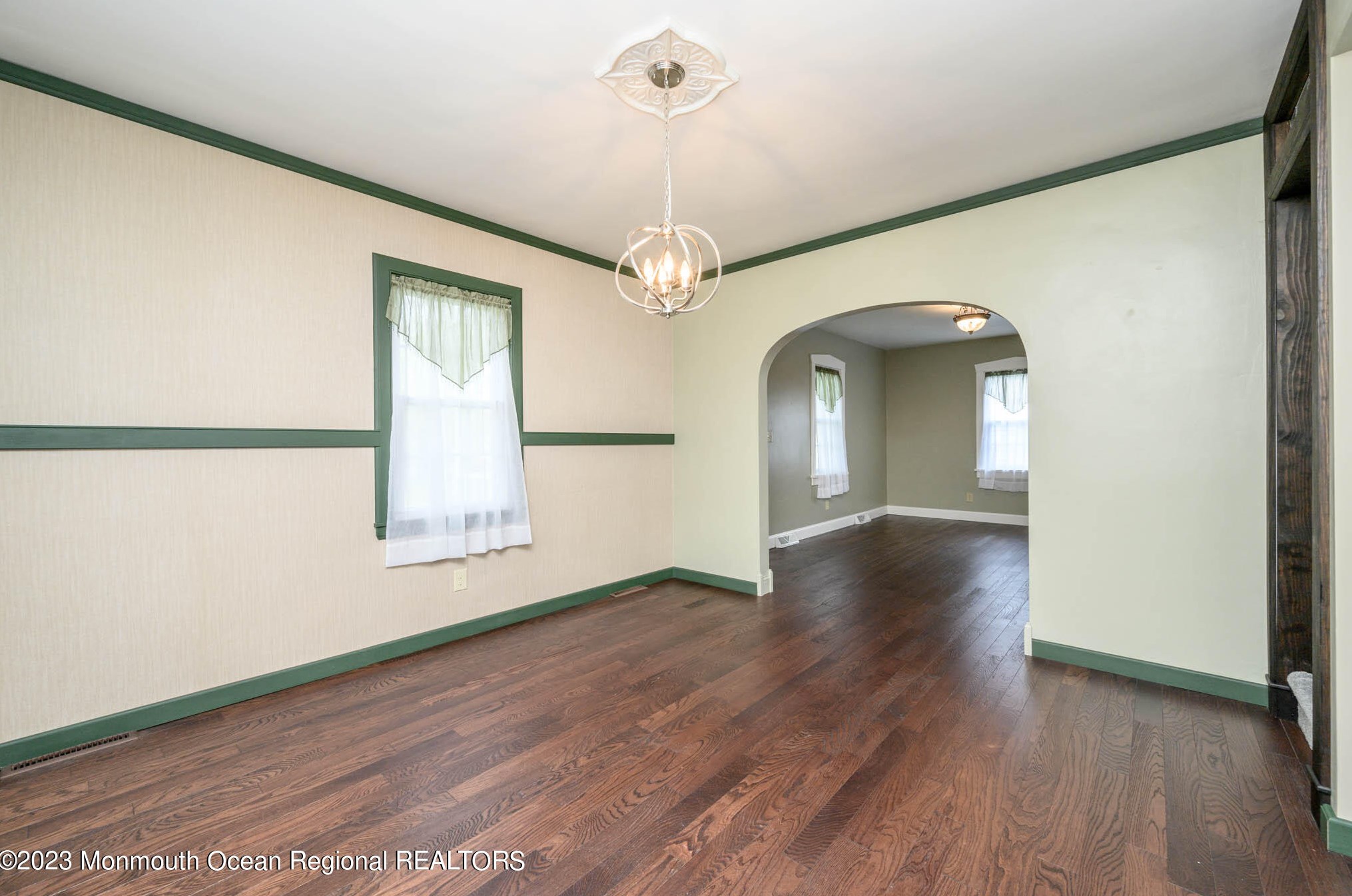 15 Dunlap Ave, Pennsville NJ  08070-1148 exterior