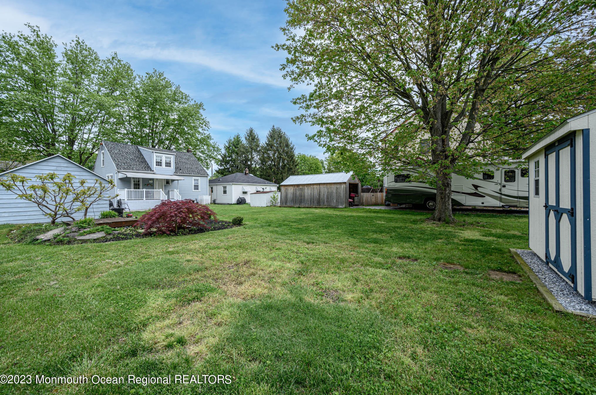 15 Dunlap Ave, Pennsville NJ  08070-1148 exterior