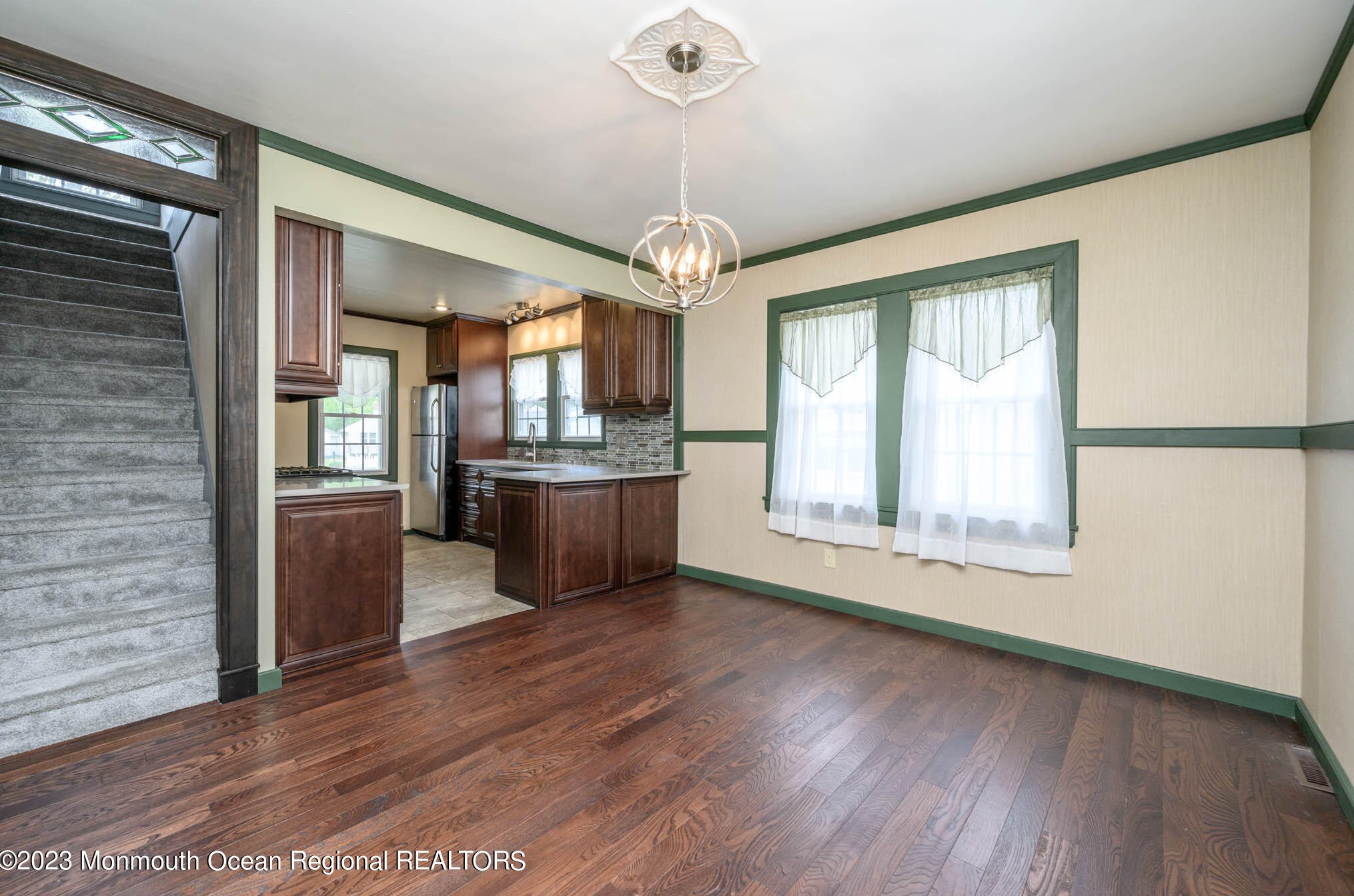 15 Dunlap Ave, Pennsville NJ  08070-1148 exterior