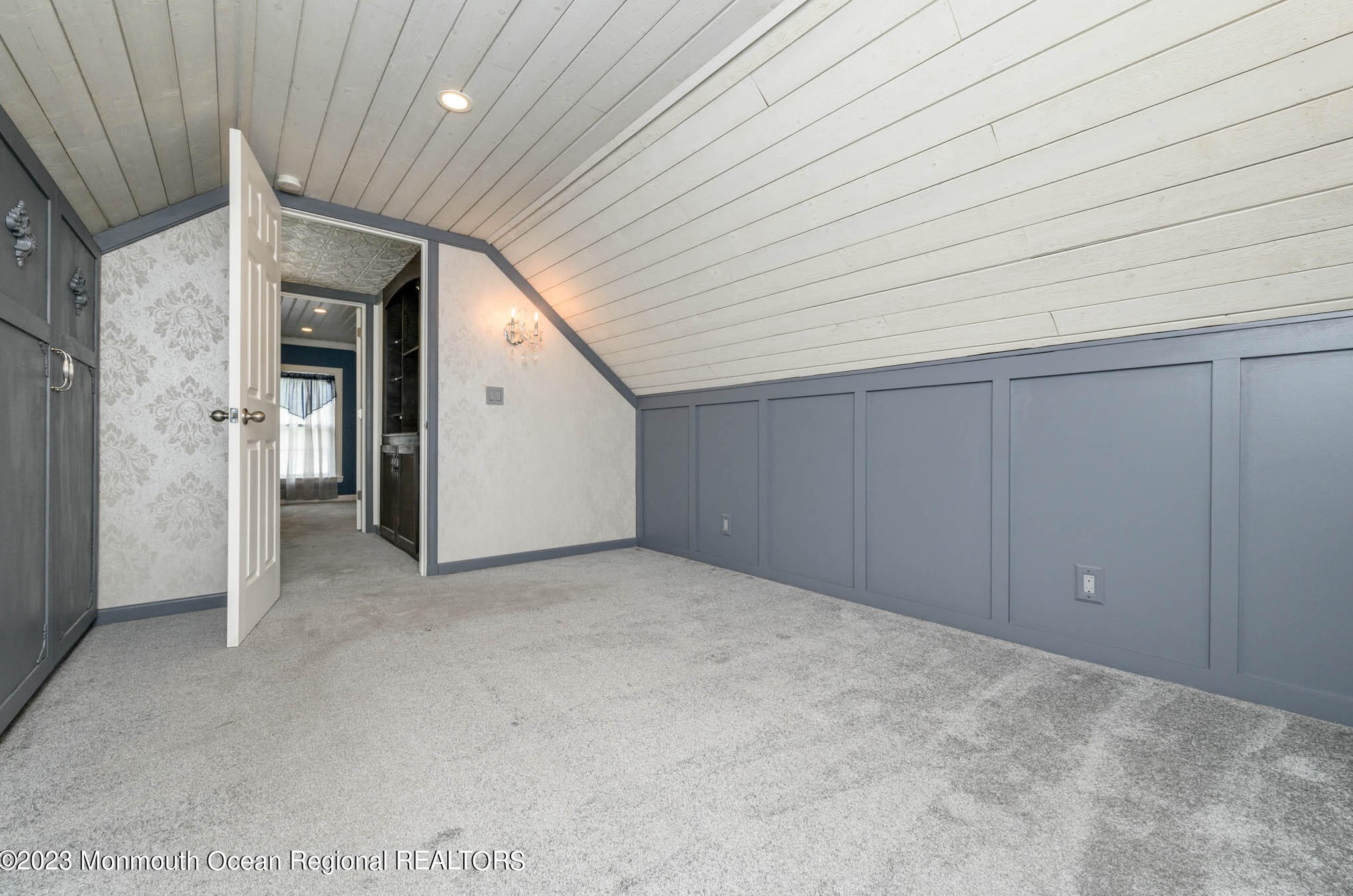 15 Dunlap Ave, Pennsville NJ  08070-1148 exterior