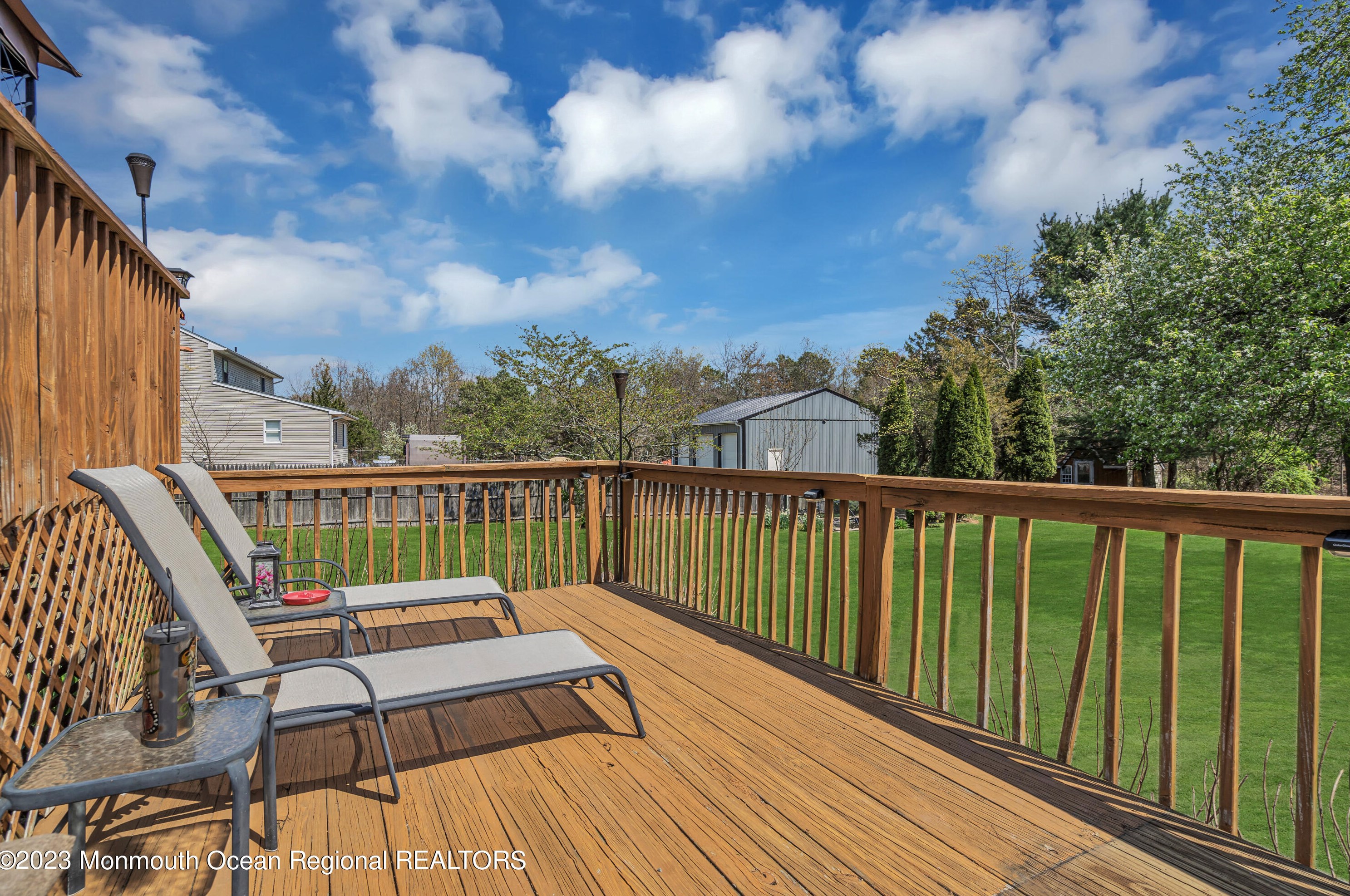 1013 Woodlane Rd, Jackson Twp NJ  08527-1555 exterior
