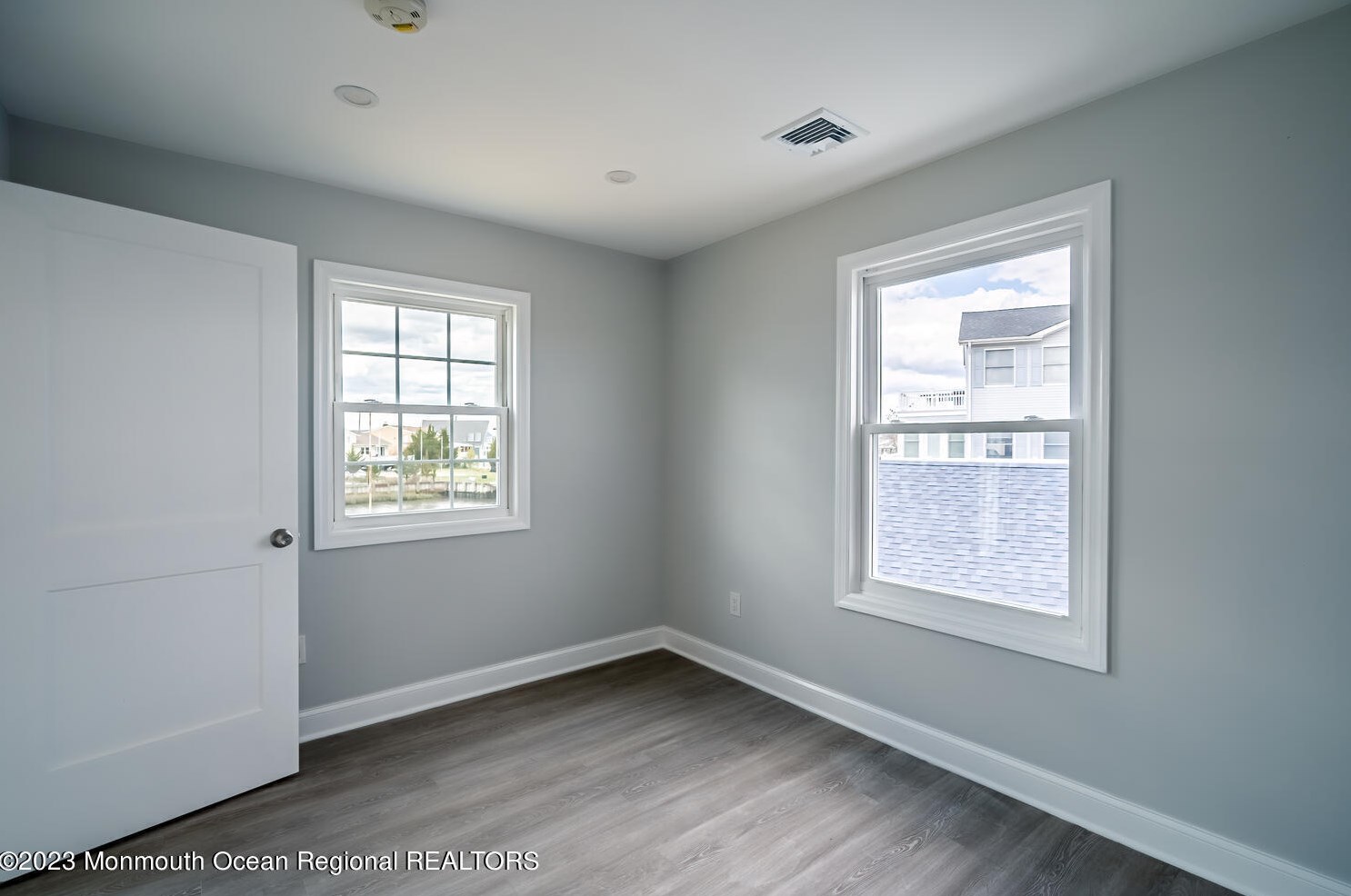 114 Binnacle Dr, Tuckerton NJ  08087-1502 exterior