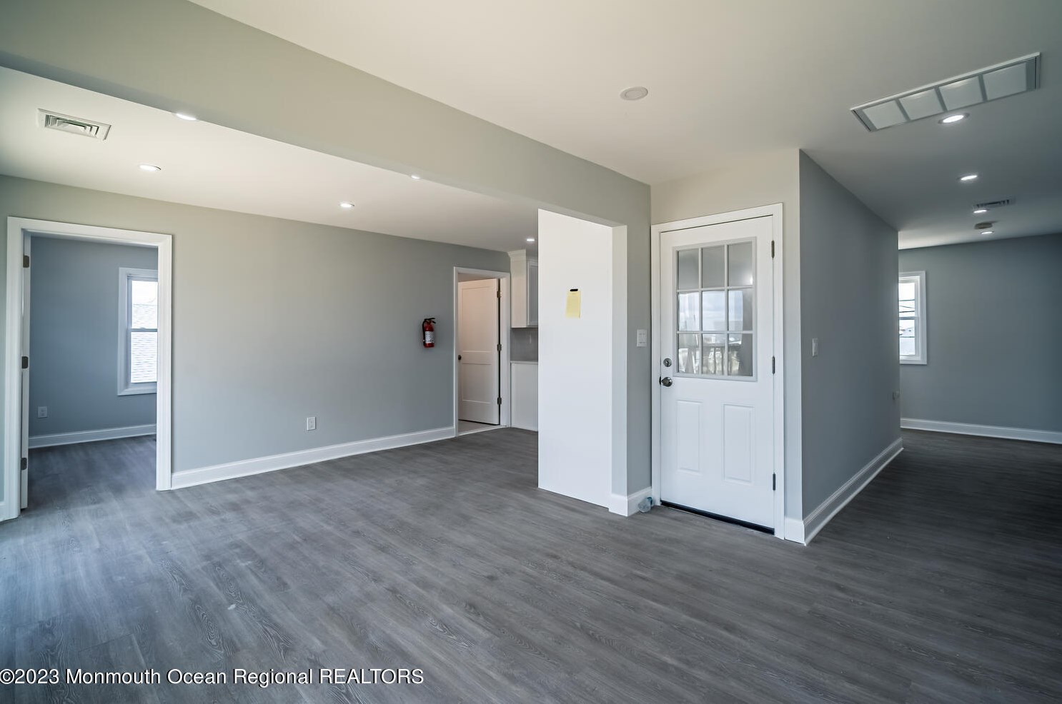 114 Binnacle Dr, Tuckerton NJ  08087-1502 exterior