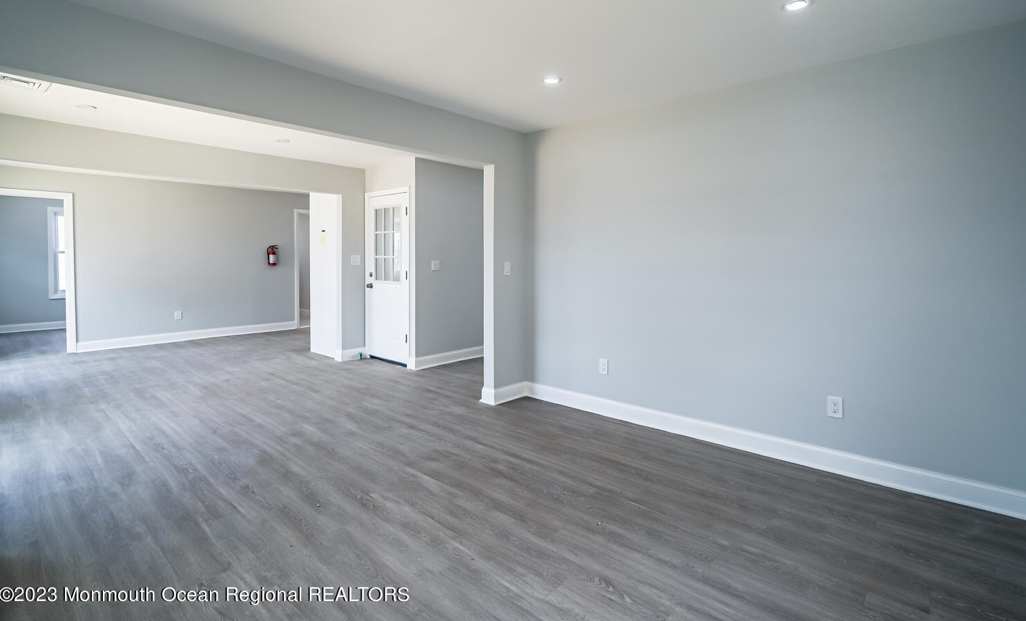 114 Binnacle Dr, Tuckerton NJ  08087-1502 exterior
