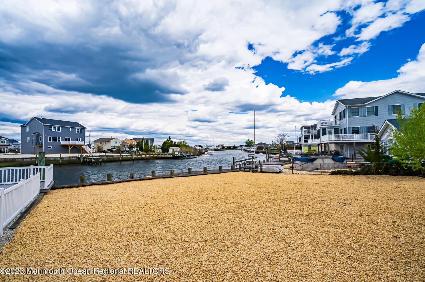 114 Binnacle Dr, Tuckerton NJ  08087-1502 exterior