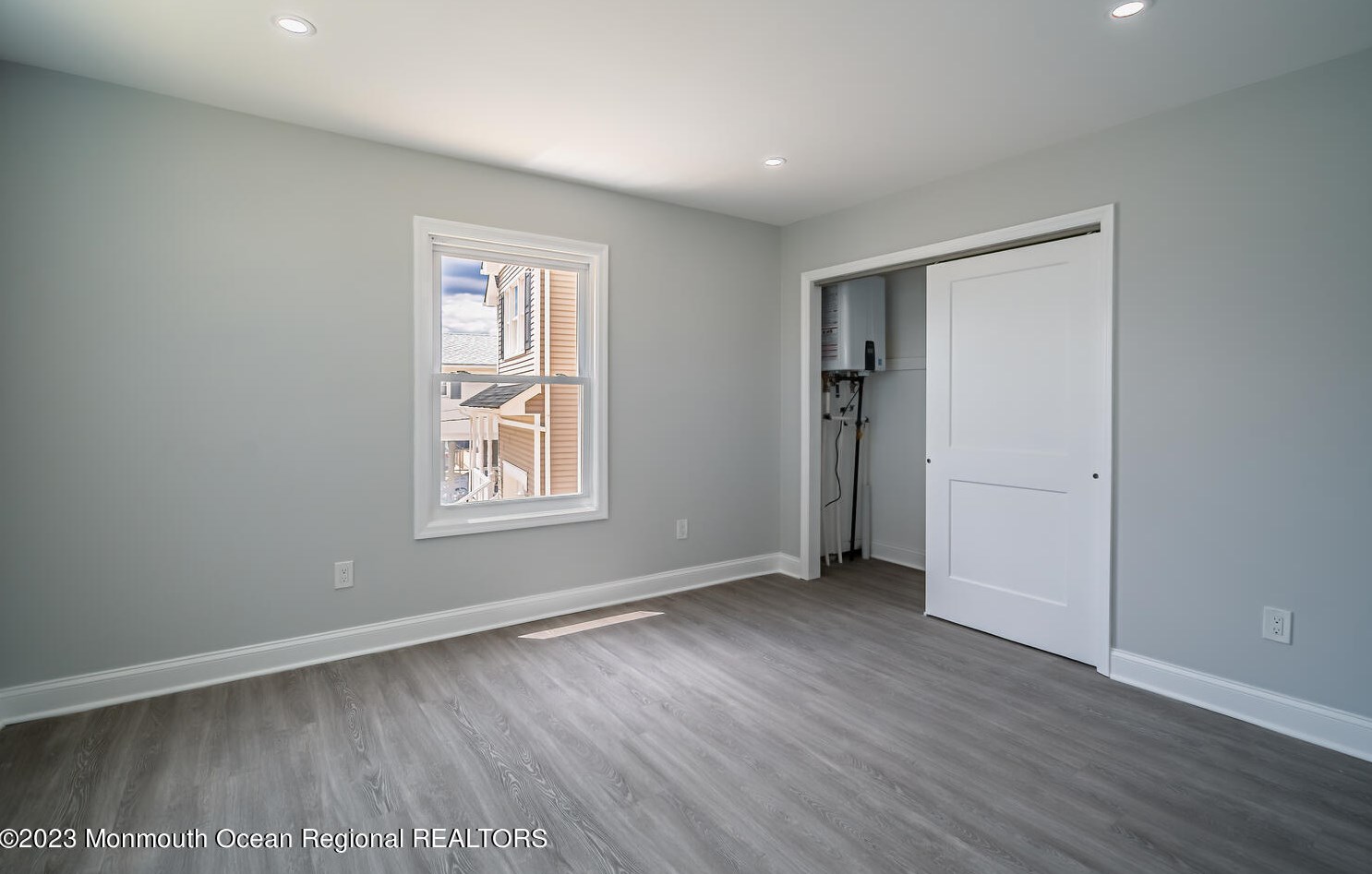 114 Binnacle Dr, Tuckerton NJ  08087-1502 exterior