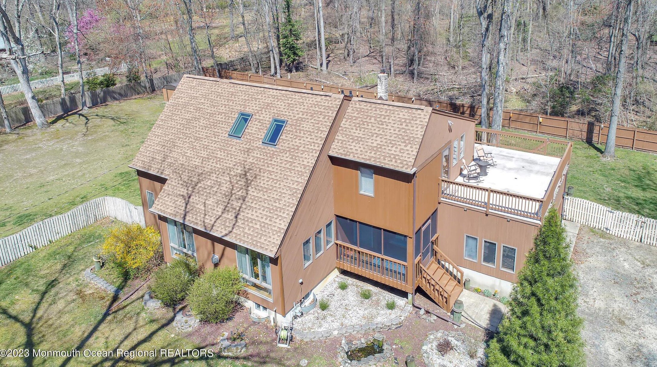 174 Peskin Rd, Wall Township, NJ 07727