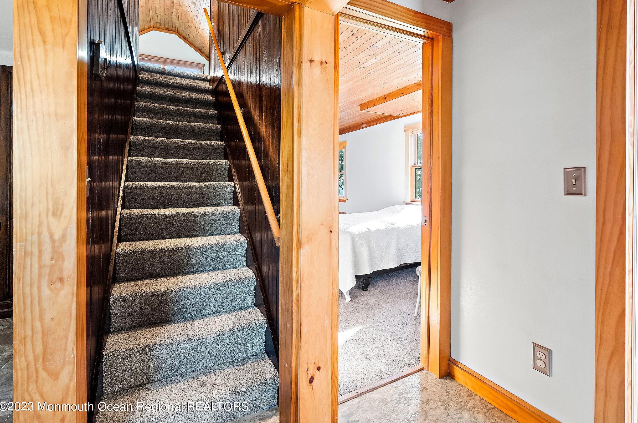 1212 Riviera Ave, Toms River NJ  08753-6948 exterior