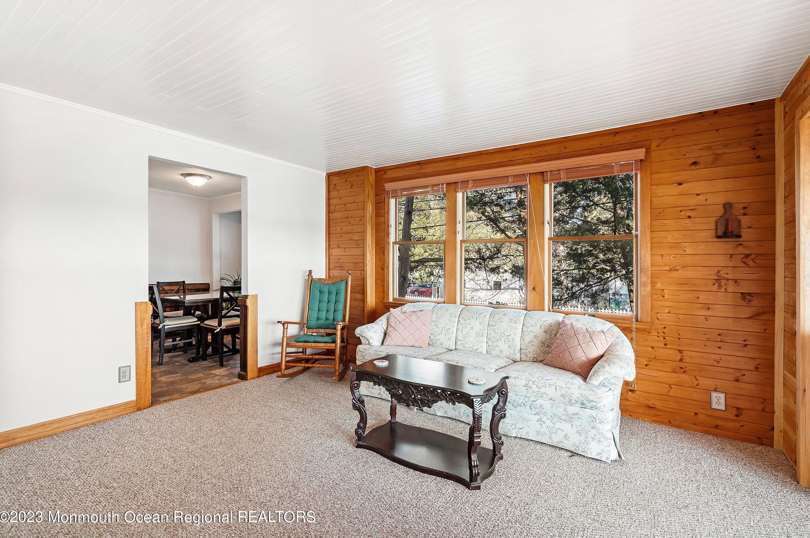 1212 Riviera Ave, Toms River NJ  08753-6948 exterior