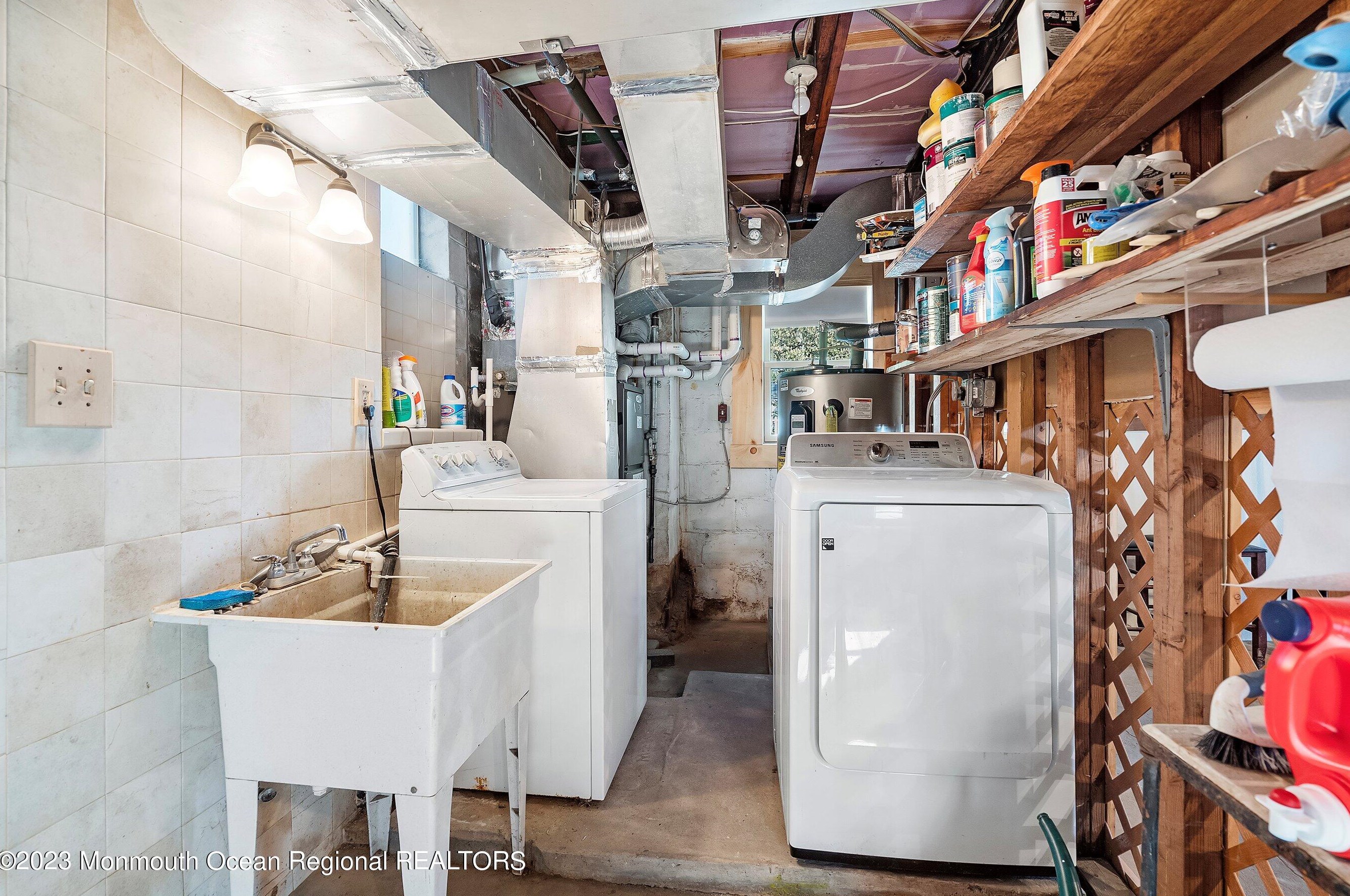 1212 Riviera Ave, Toms River NJ  08753-6948 exterior