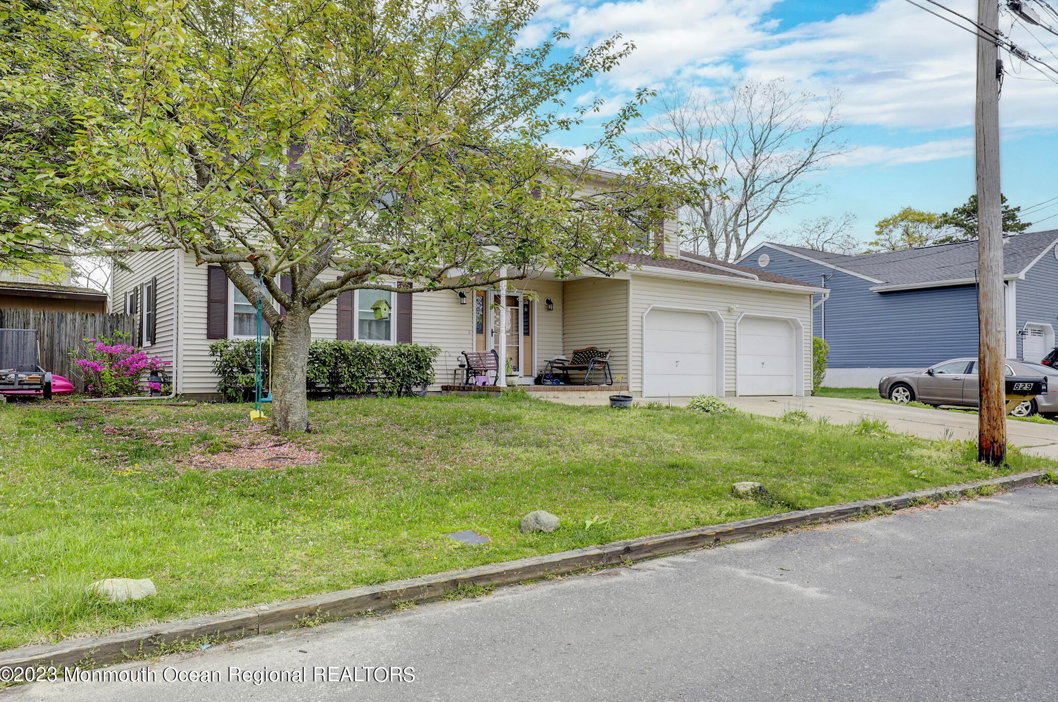 829 Mizzen Ave, Beachwood, NJ 08722