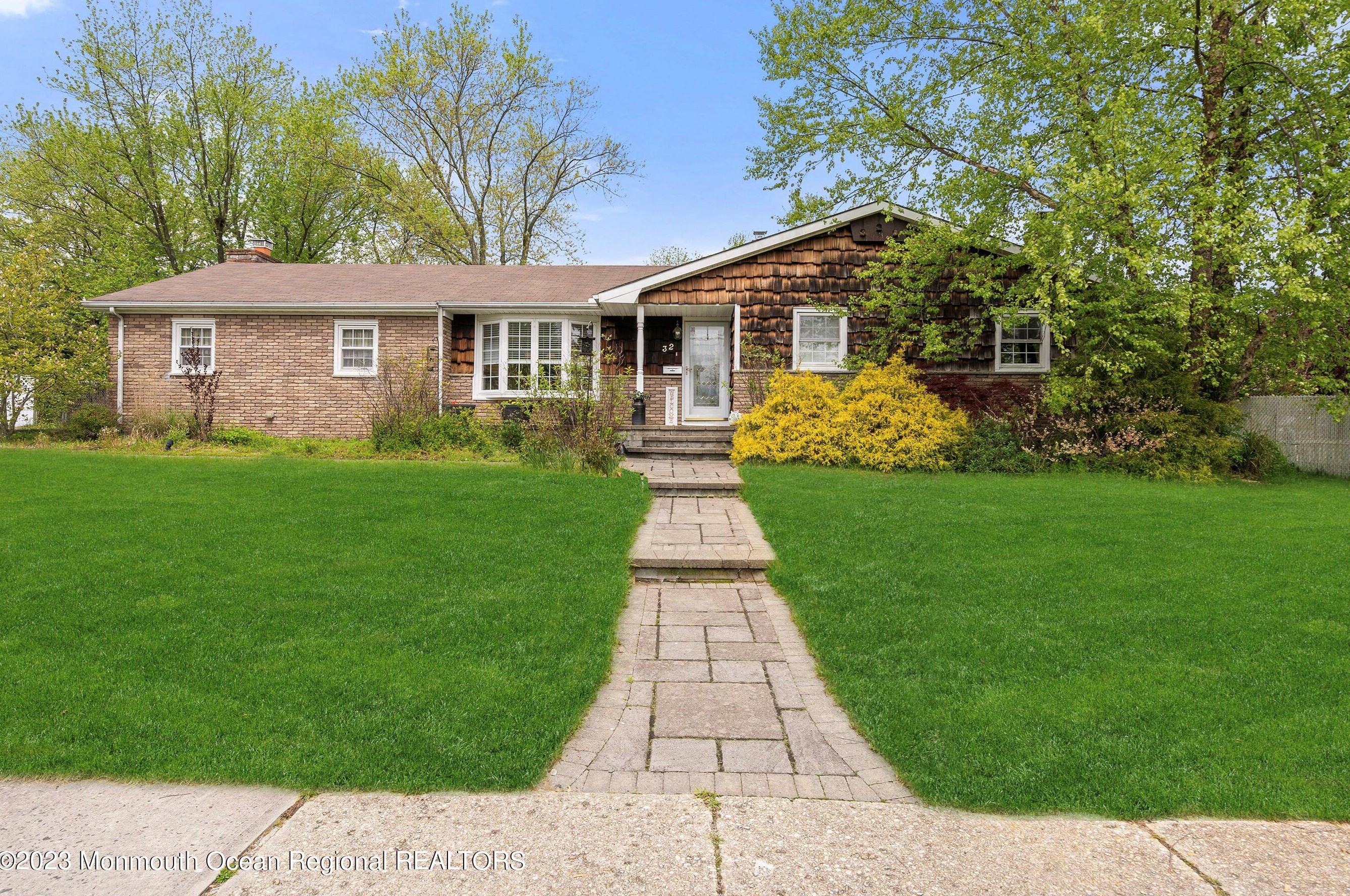 32 Westbrook Rd, Wall Township, NJ 07731-2143