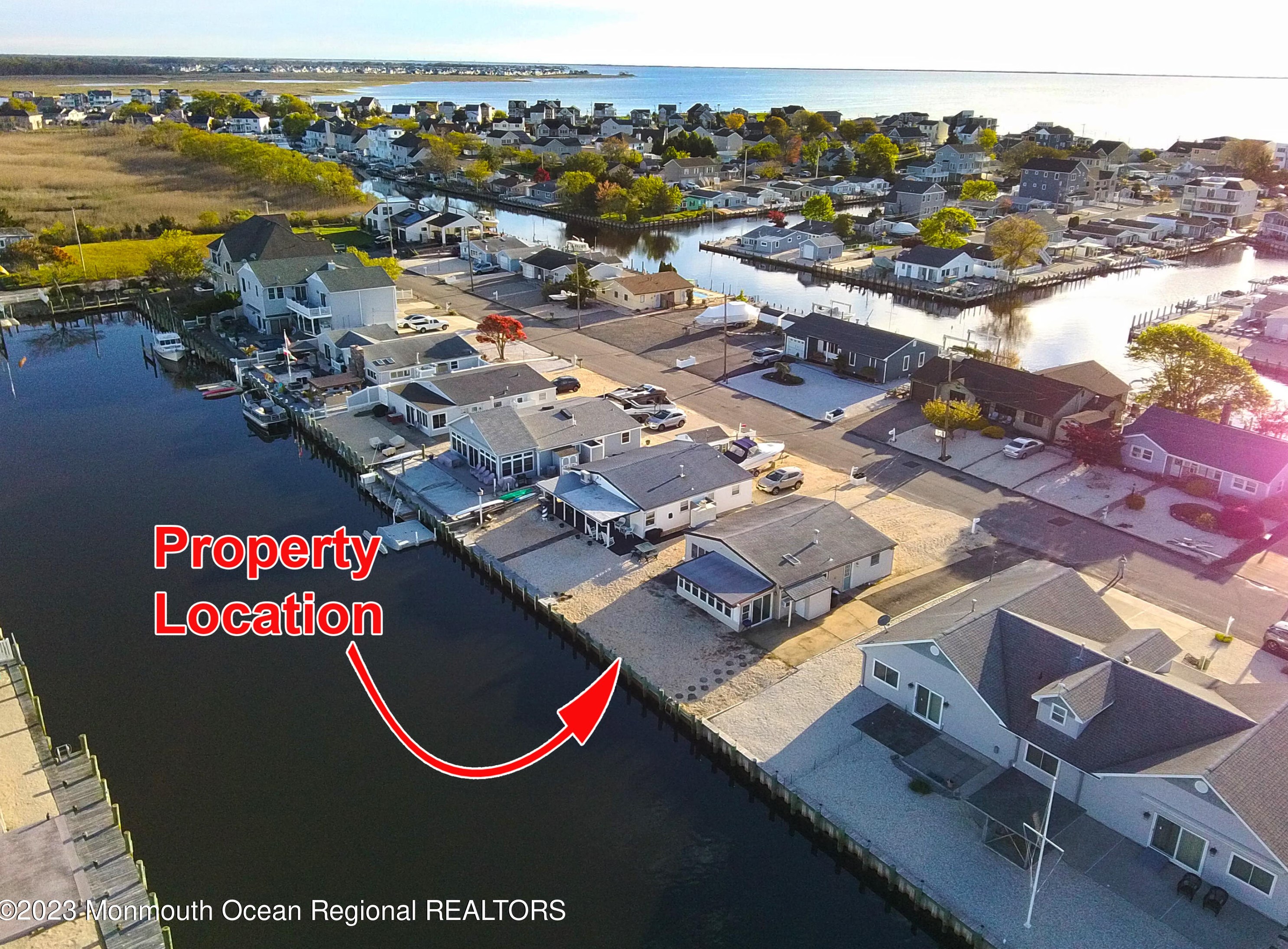 1223 Aquarius Ct, Lacey, NJ 08731