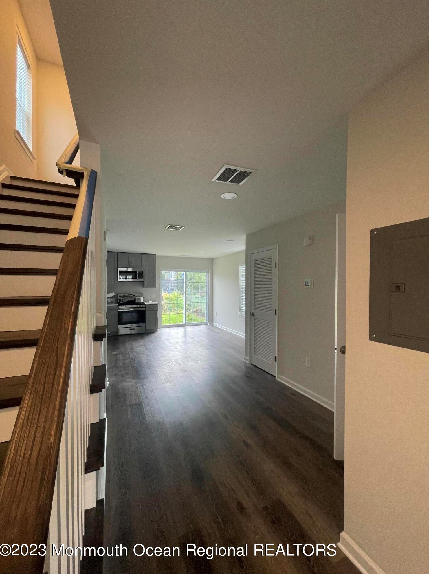 416 Shadynook St, Keyport NJ  07735-5166 exterior