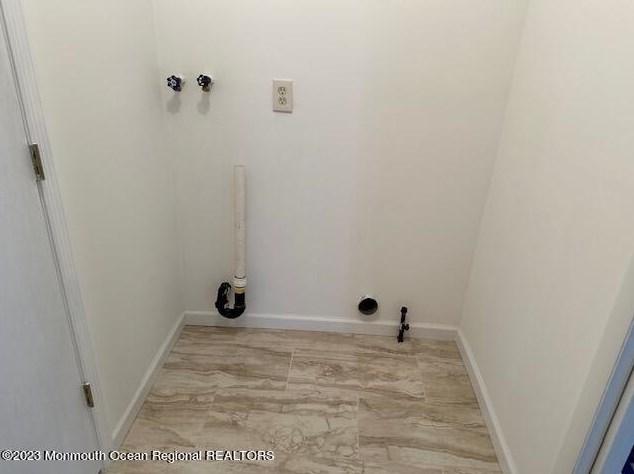 318 Anthony Ave, Toms River NJ  08753-7104 exterior