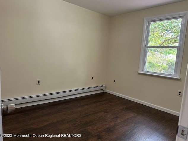 318 Anthony Ave, Toms River NJ  08753-7104 exterior