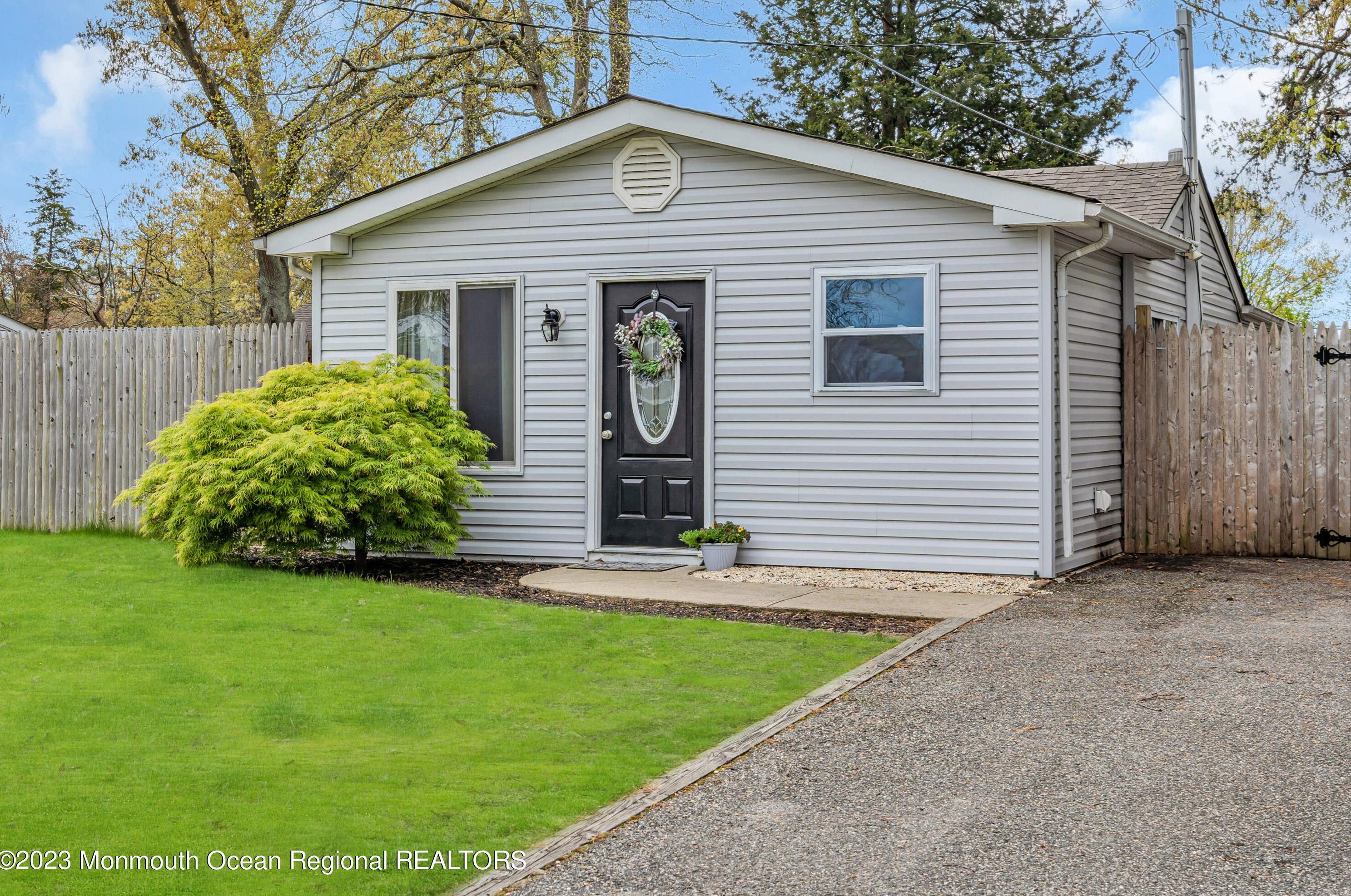 403 Beach Blvd, Lacey, NJ 08731