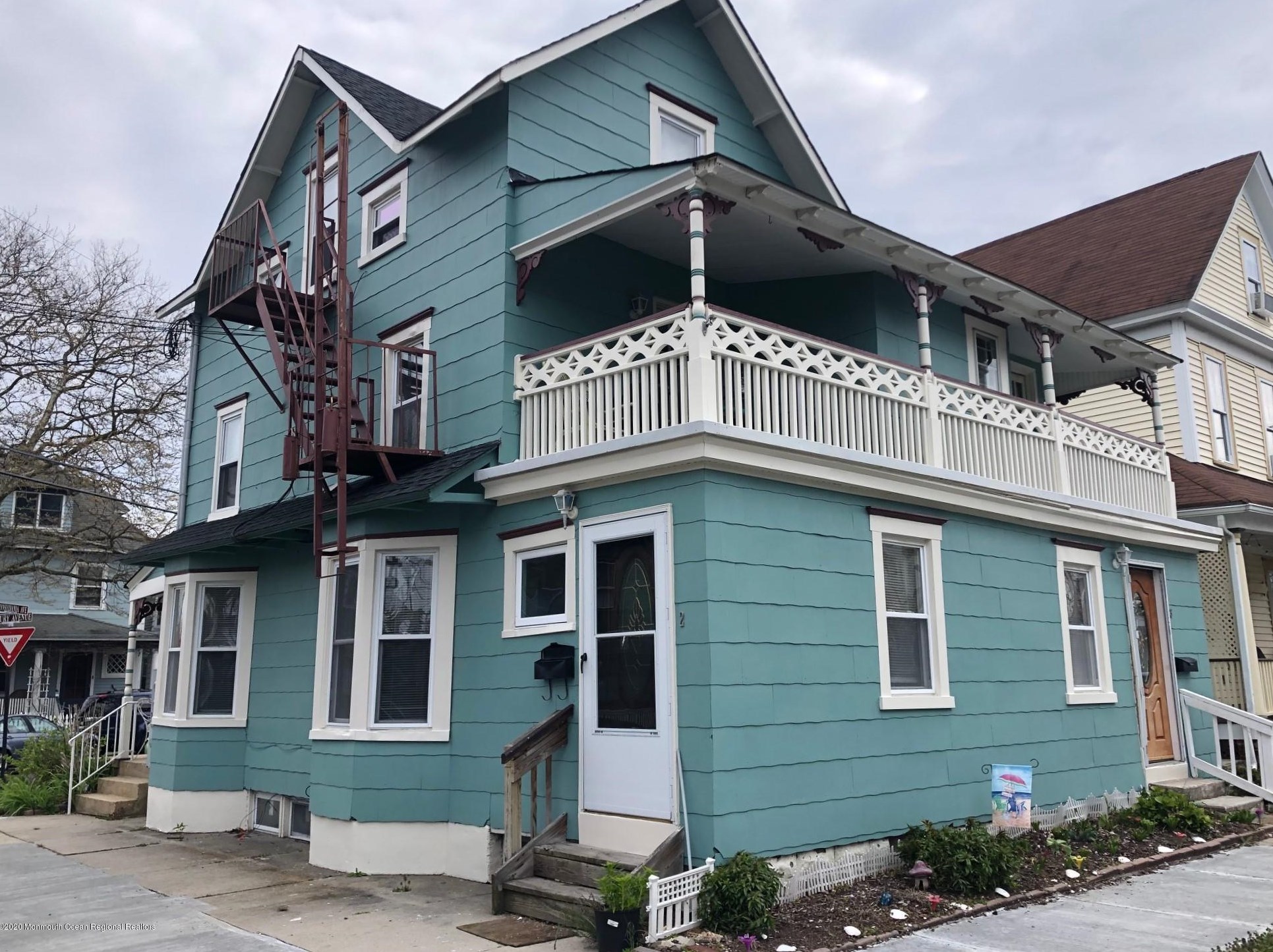 90 Asbury Ave, Ocean Grove, NJ 07756