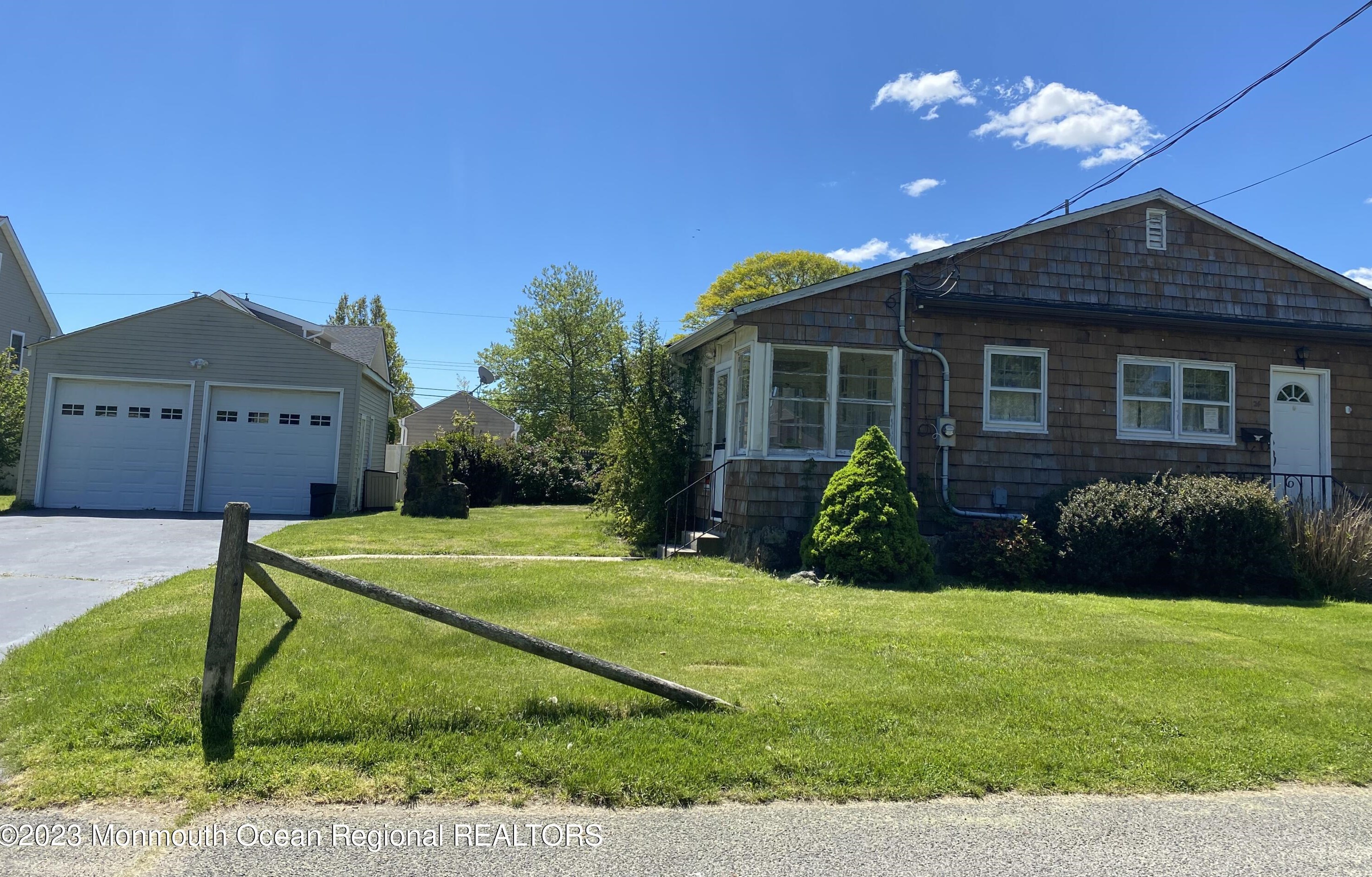 24 Vreeland Pl, Oceanport, NJ 07757
