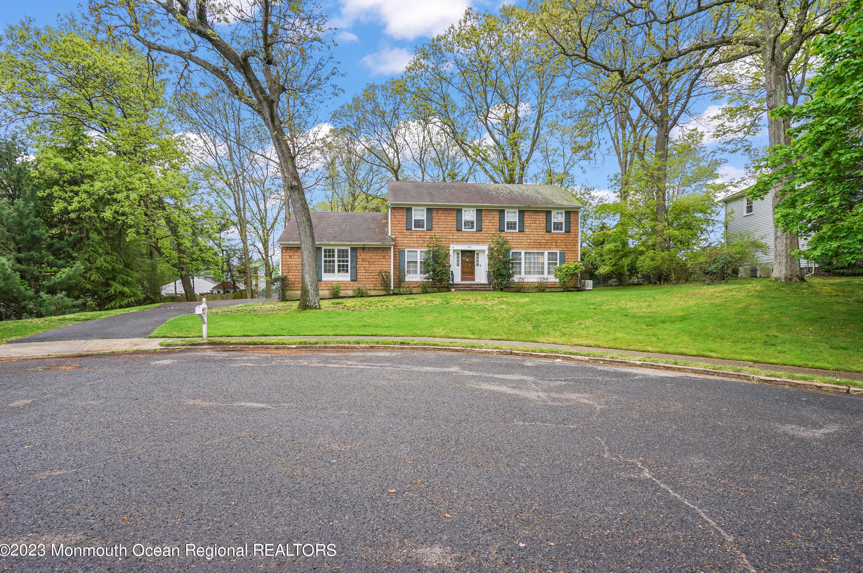 12 Karen Ct, West Long Branch, NJ 07764