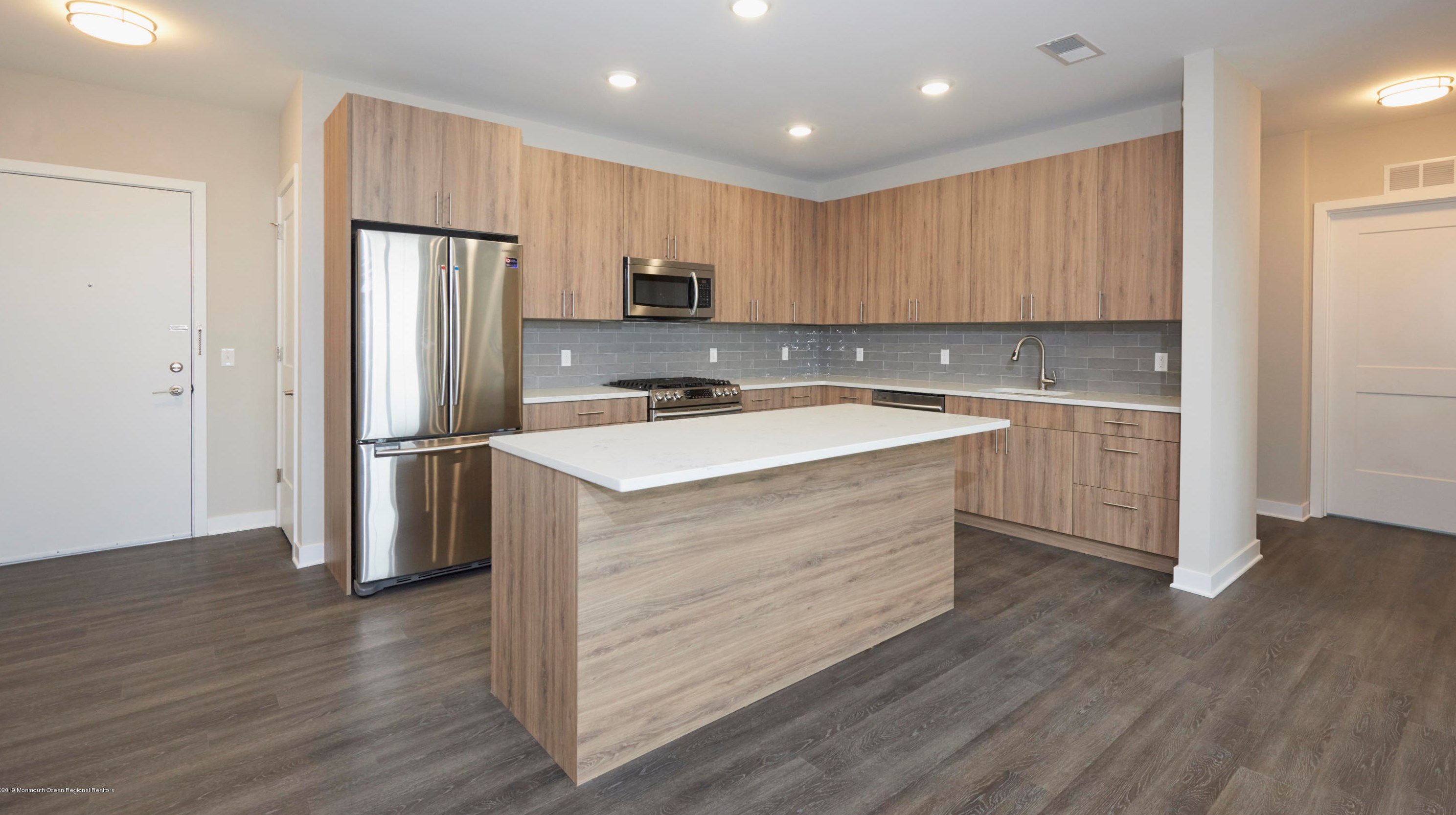 92 Drs James Parker Blvd #404, Tinton Falls, NJ 07701