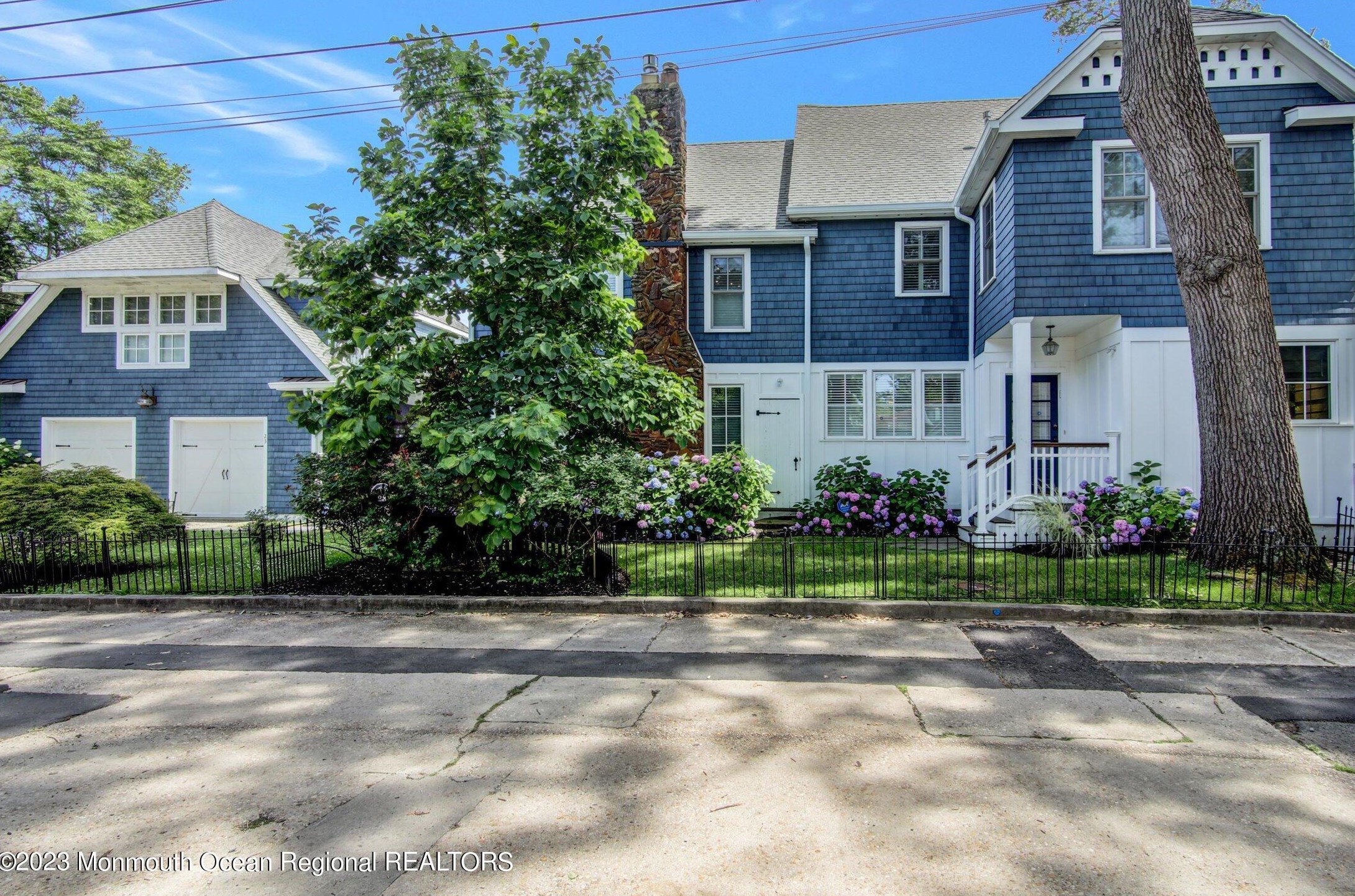 23 Wanamassa Point Rd, Tinton Falls, NJ 07712