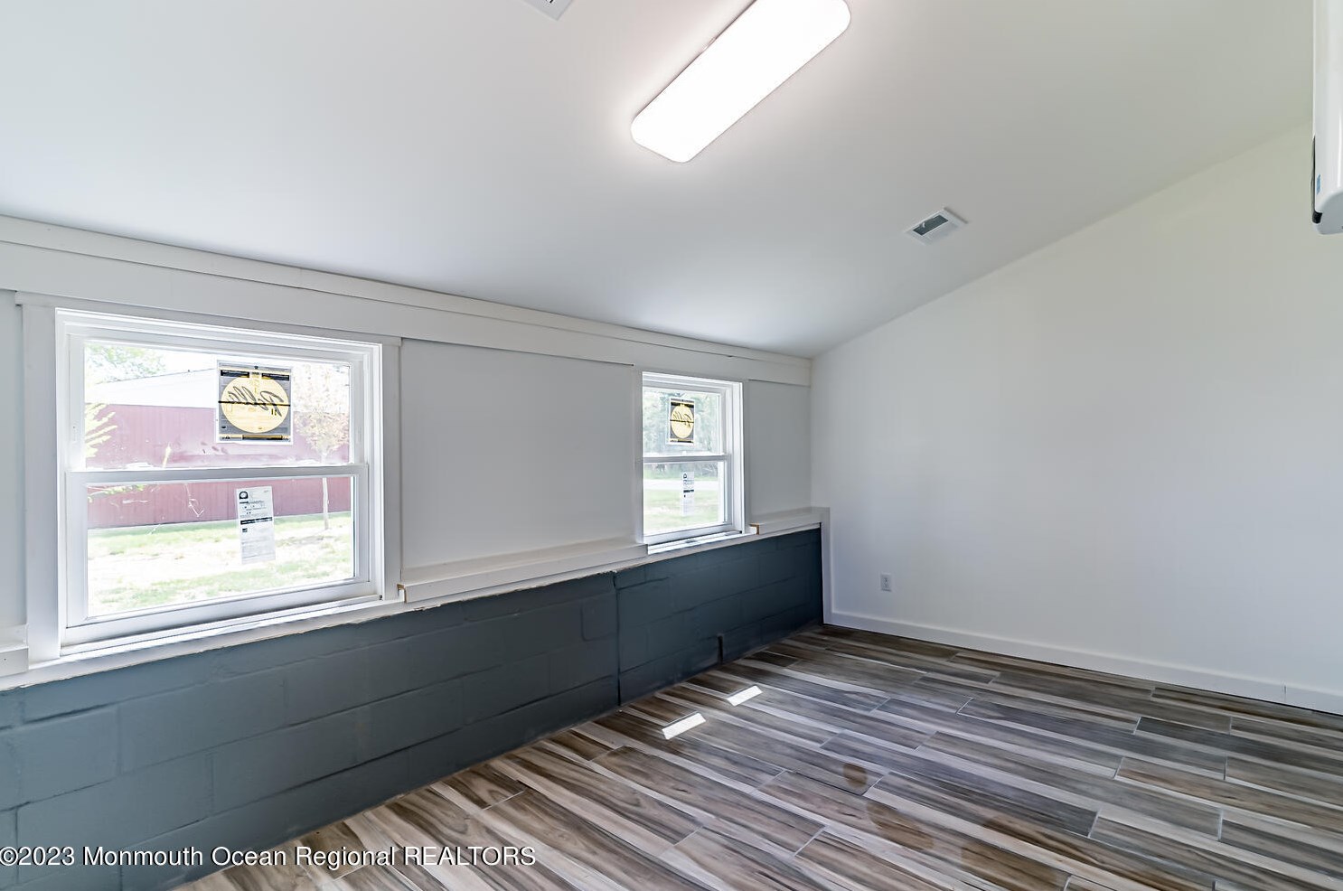 71 Admiral Dr, Tuckerton NJ  08087-2802 exterior