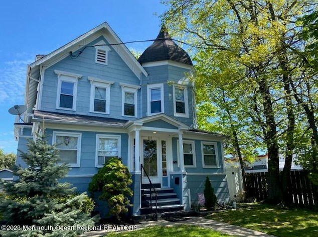 805 Sixth Ave #unit 4, Tinton Falls, NJ 07712