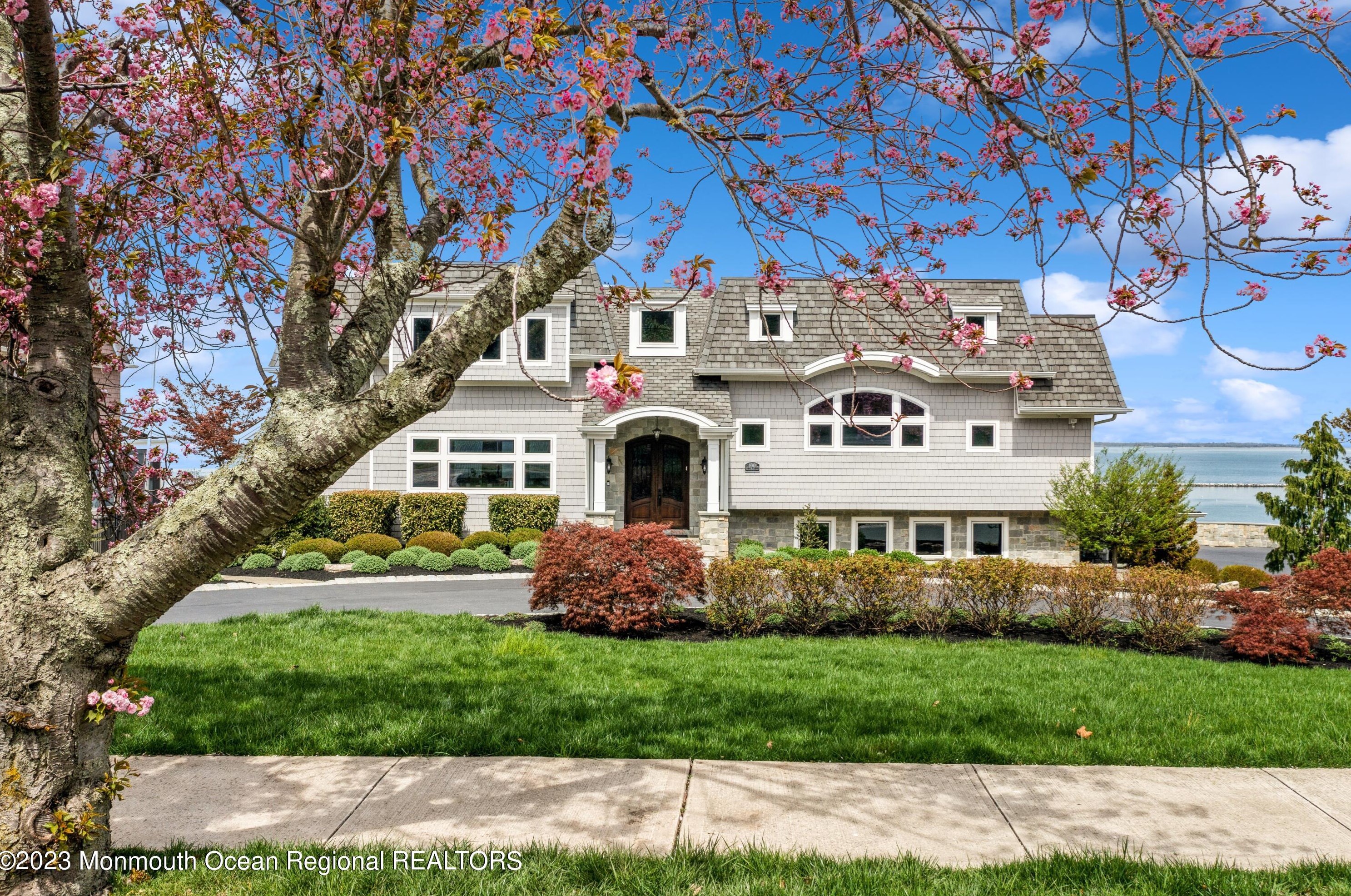 100 Ocean Blvd, Atlantic Highlands, NJ 07716