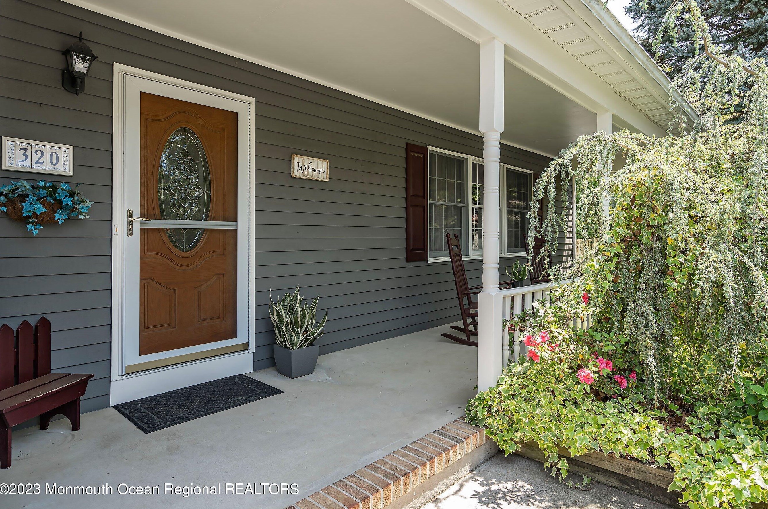 320 Tina Lee Ct, Bricktown, NJ 08724