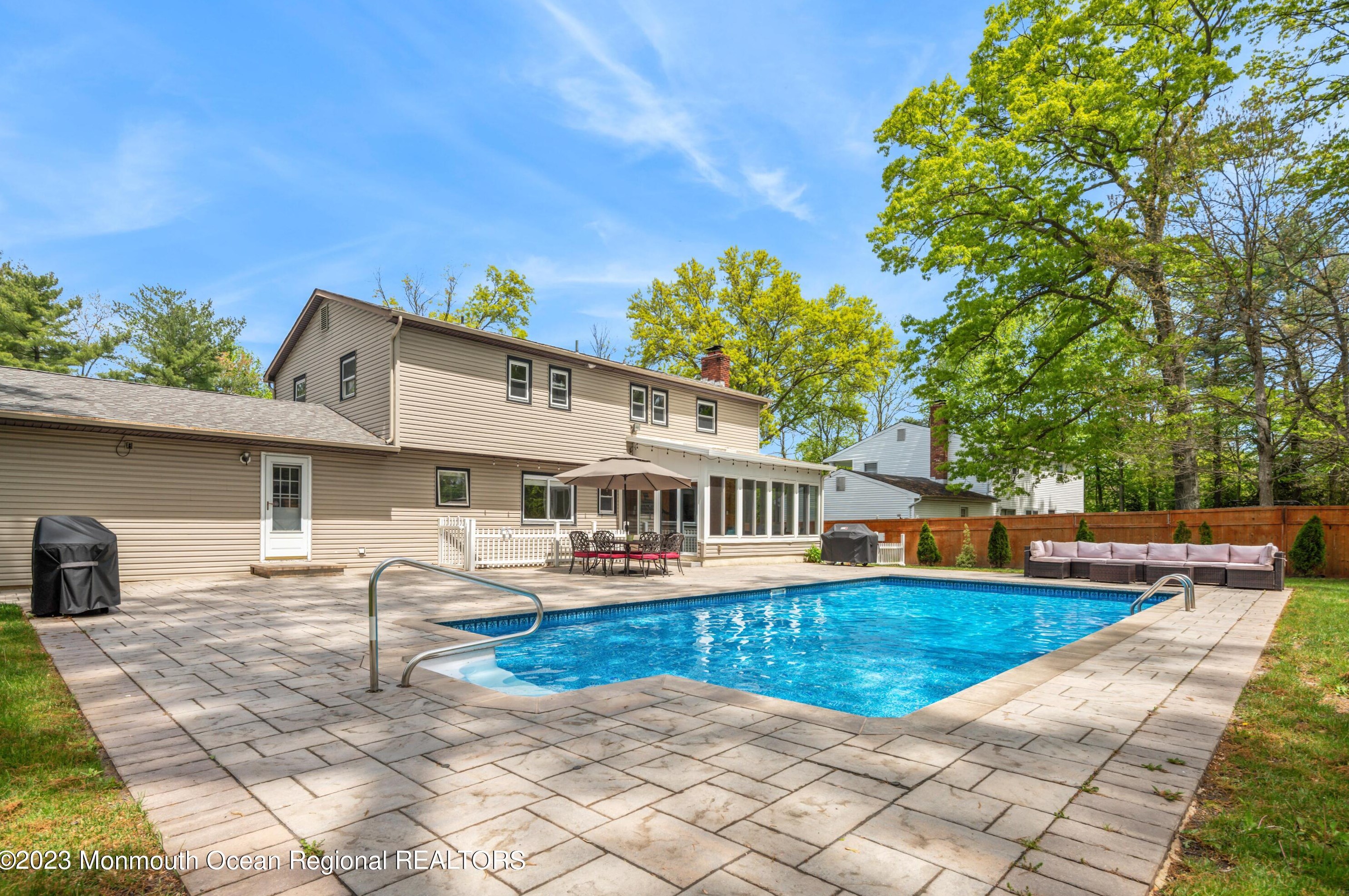 3 Halifax Dr, Morganville, NJ 07751