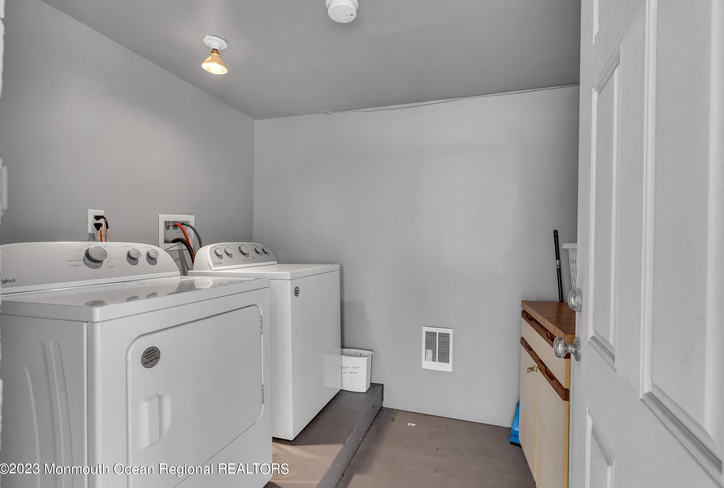 304 Sampson Ave #2, Pelican Island, NJ 08751