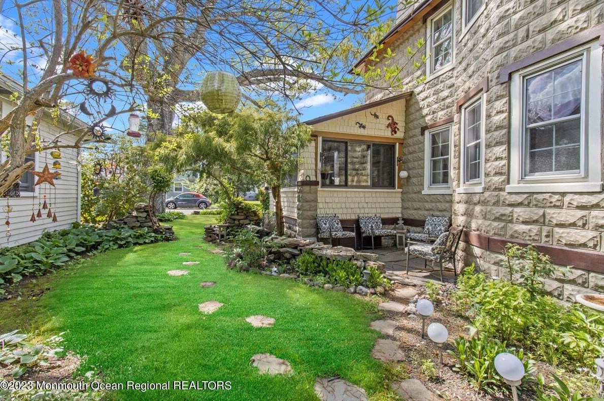 108 Cedar Ave, Island Heights, NJ 08732