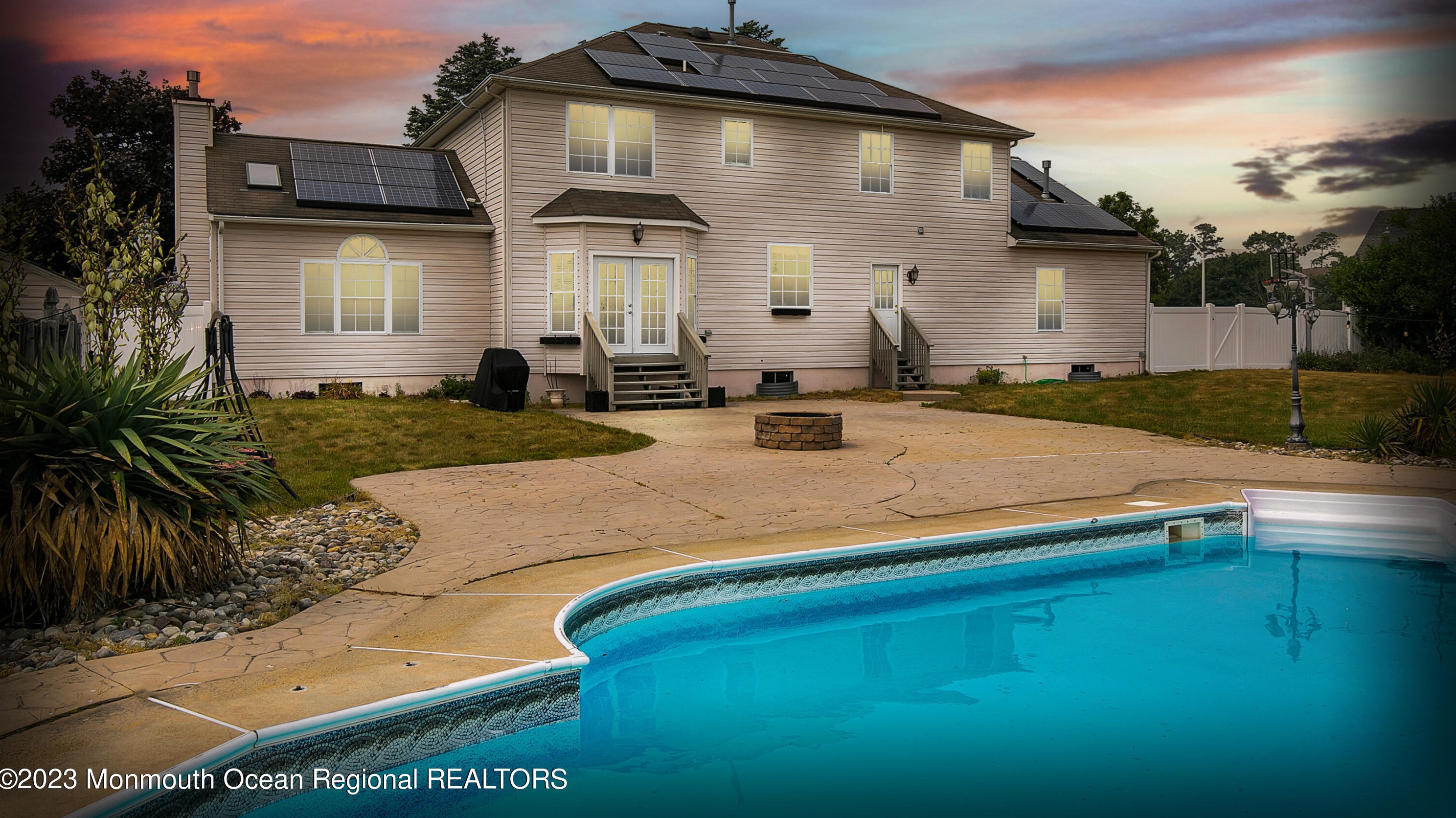 1141 Satinwood Ln, Toms River, NJ 08755-2213