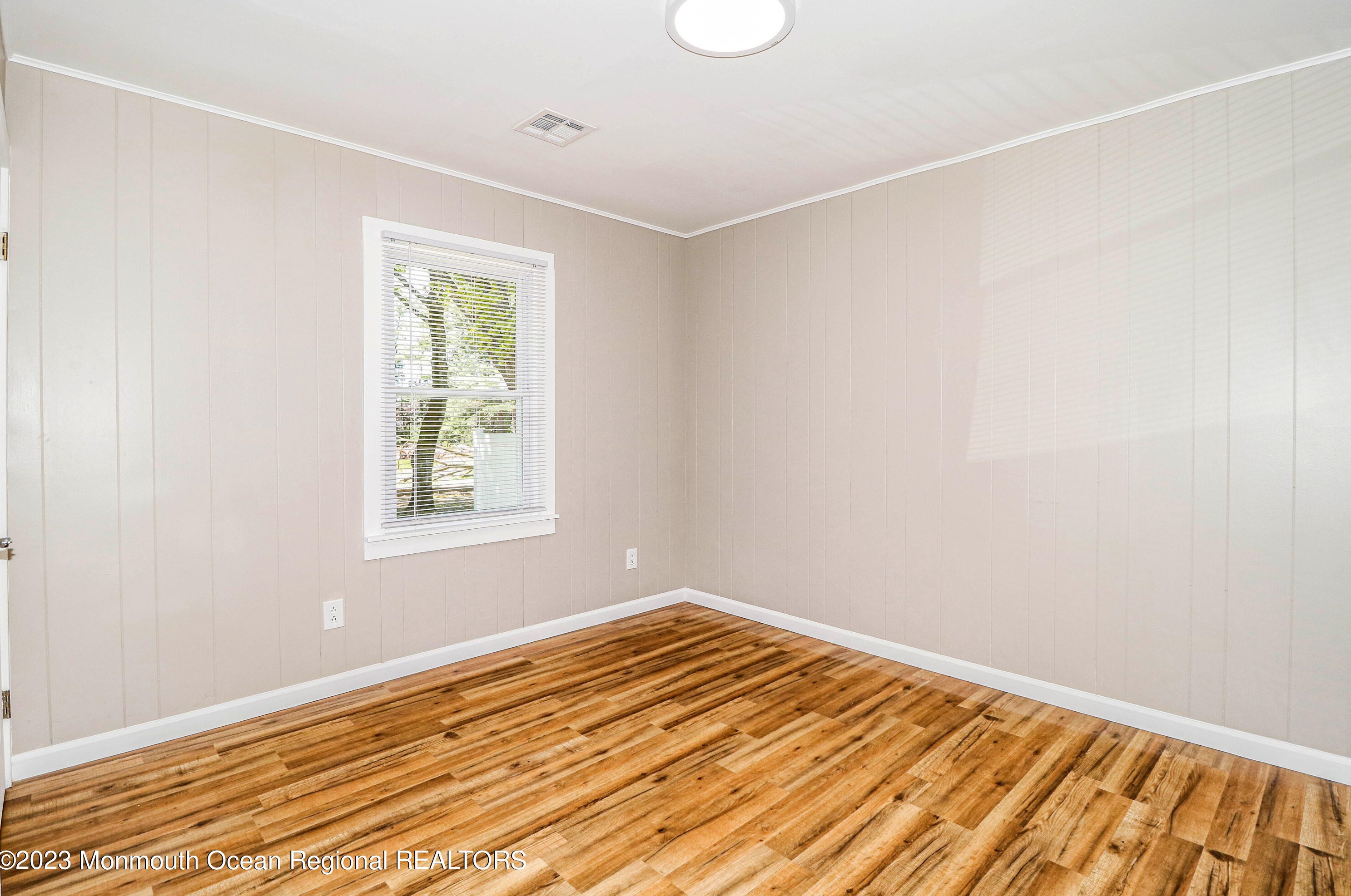 139 Asbury Ave, East Freehold NJ  07728-8186 exterior