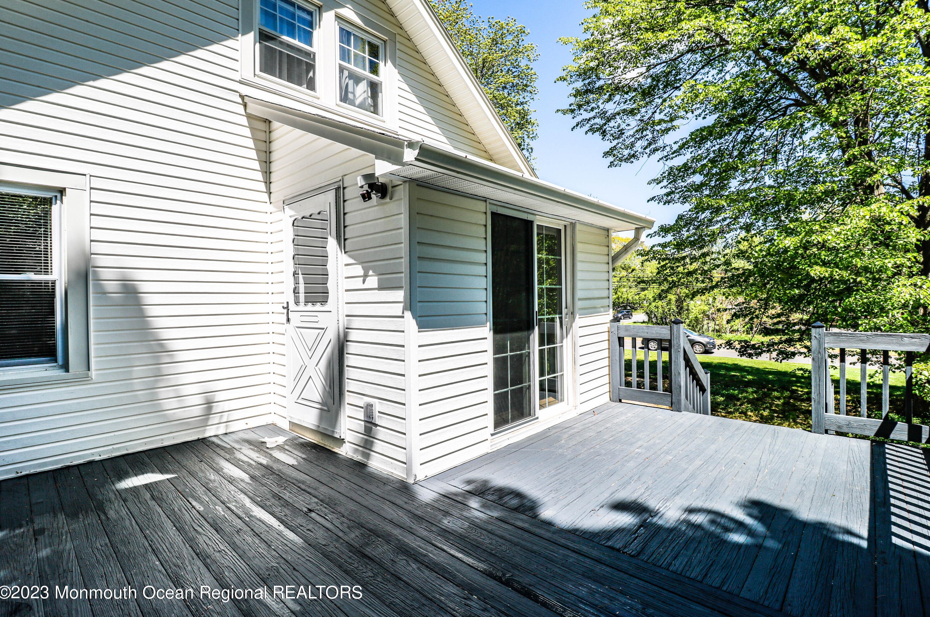 139 Asbury Ave, East Freehold NJ  07728-8186 exterior