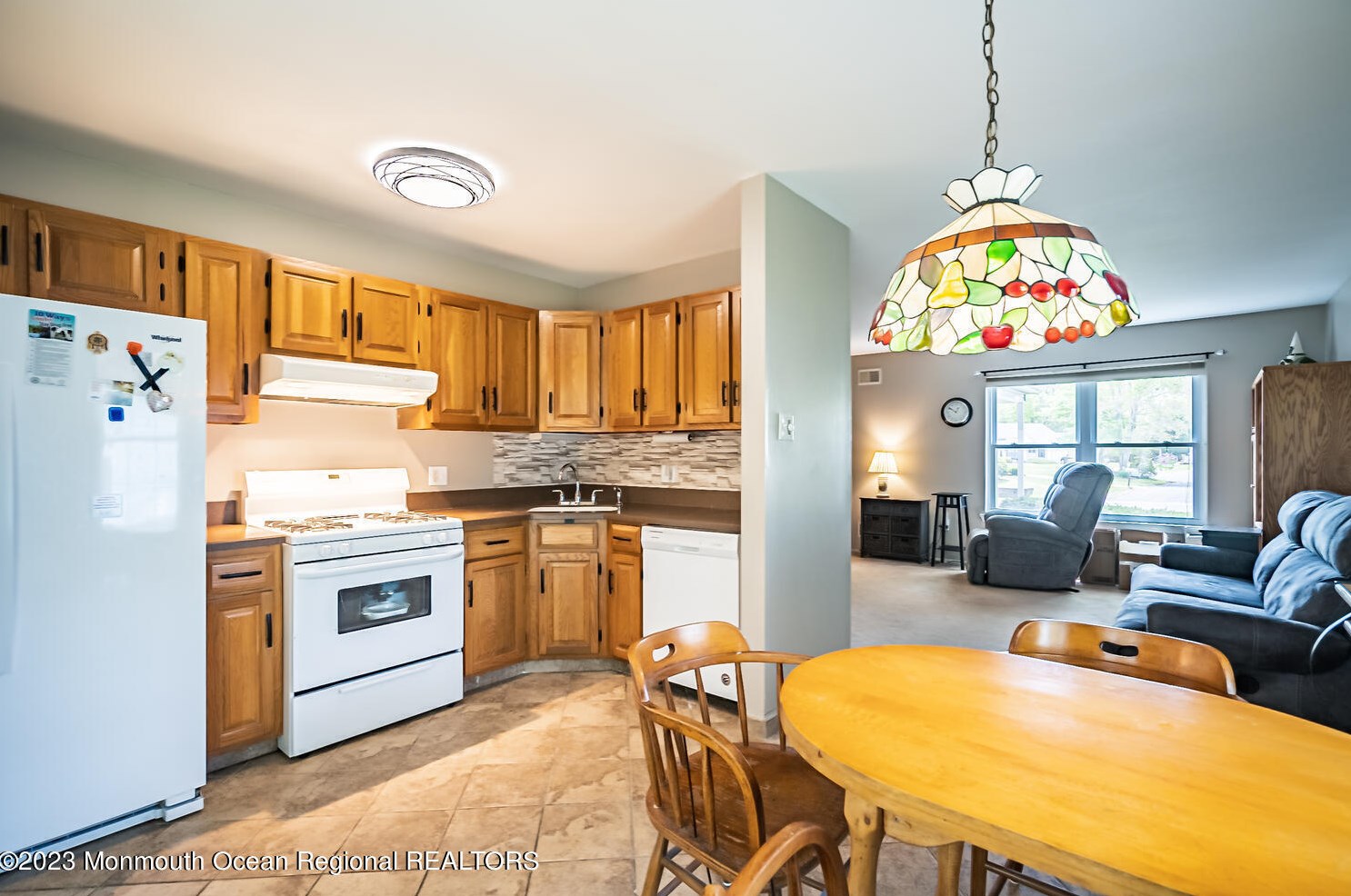 308 Lexington Dr, Tuckerton NJ  08087-1322 exterior
