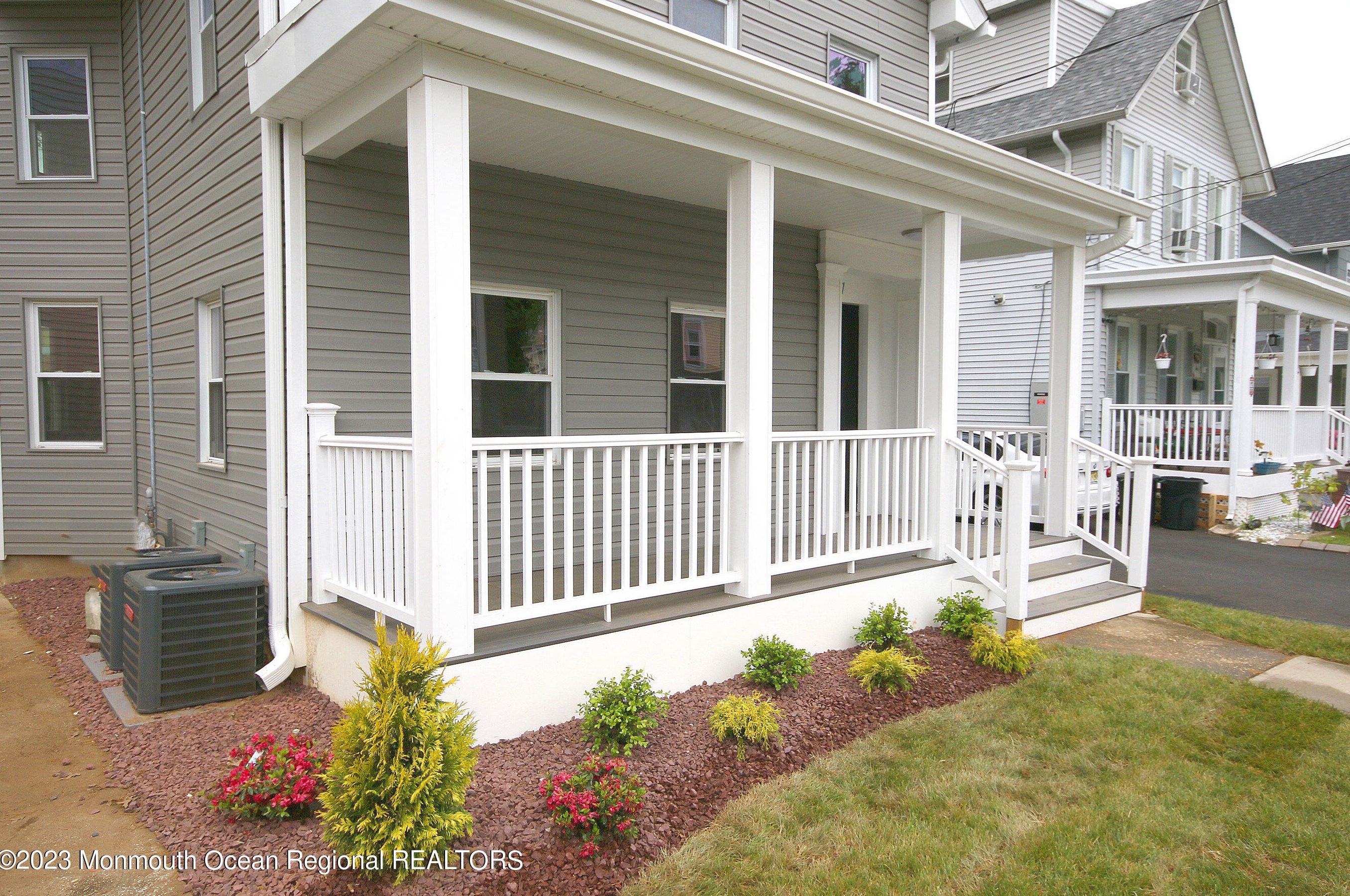 47 Hudson St, East Freehold, NJ 07728