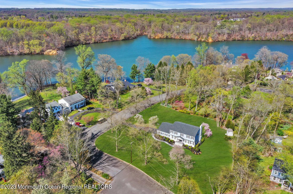 210 Richdale Rd, Vanderburg, NJ 07722