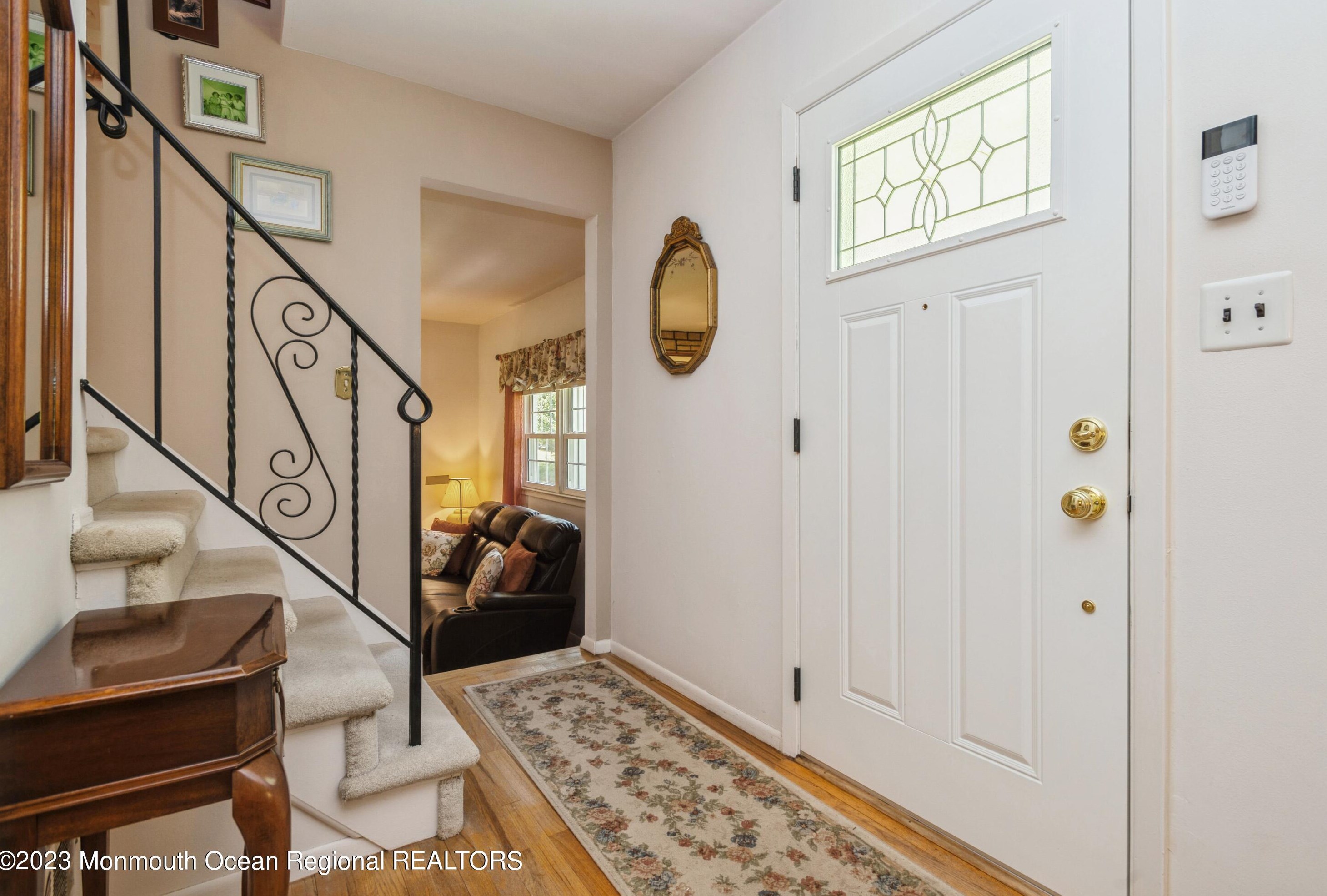 10 W Francis Ave, Morganville, NJ 07751