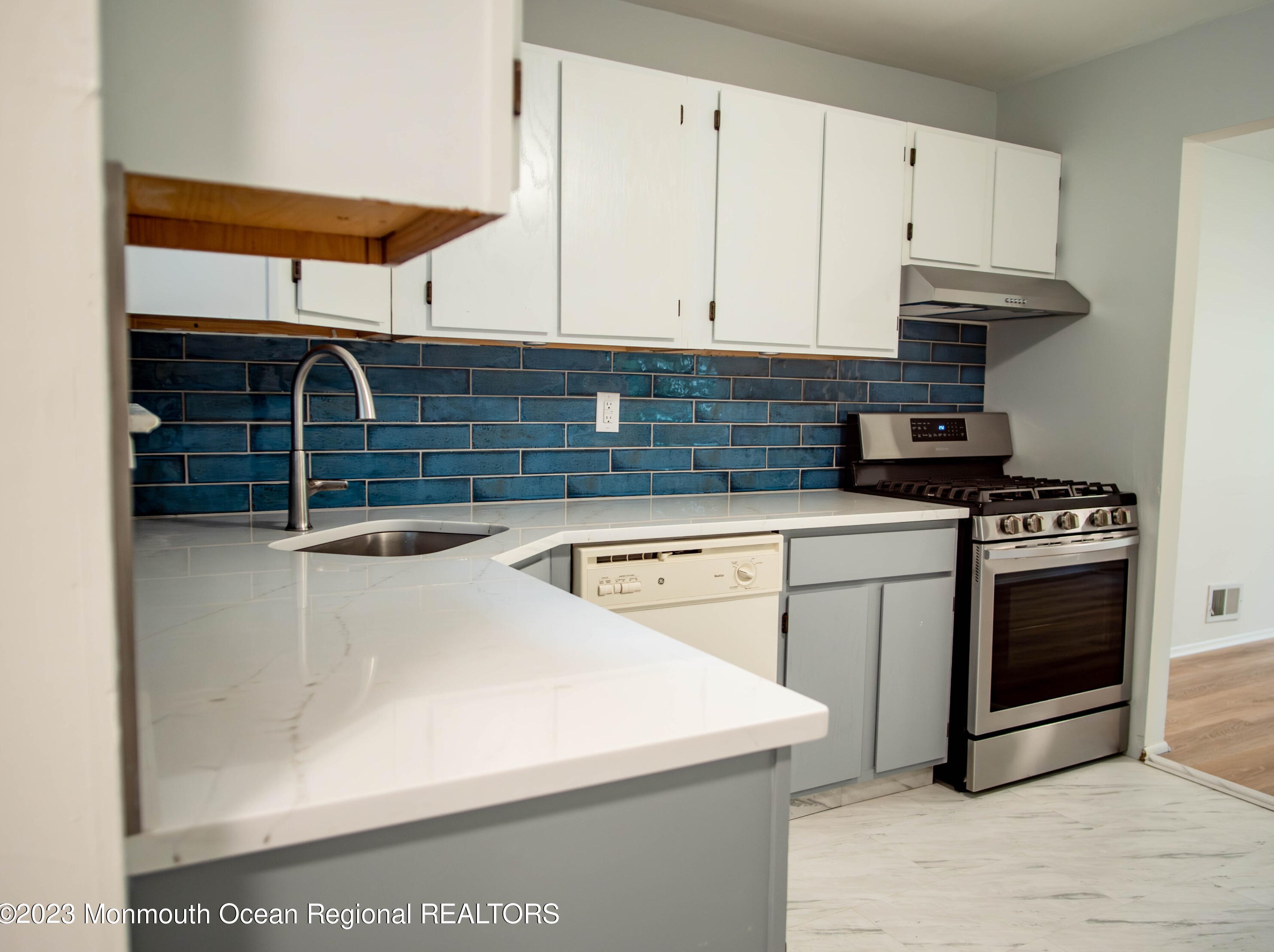 39 Lane Ct #39, Old Bridge, NJ 08857