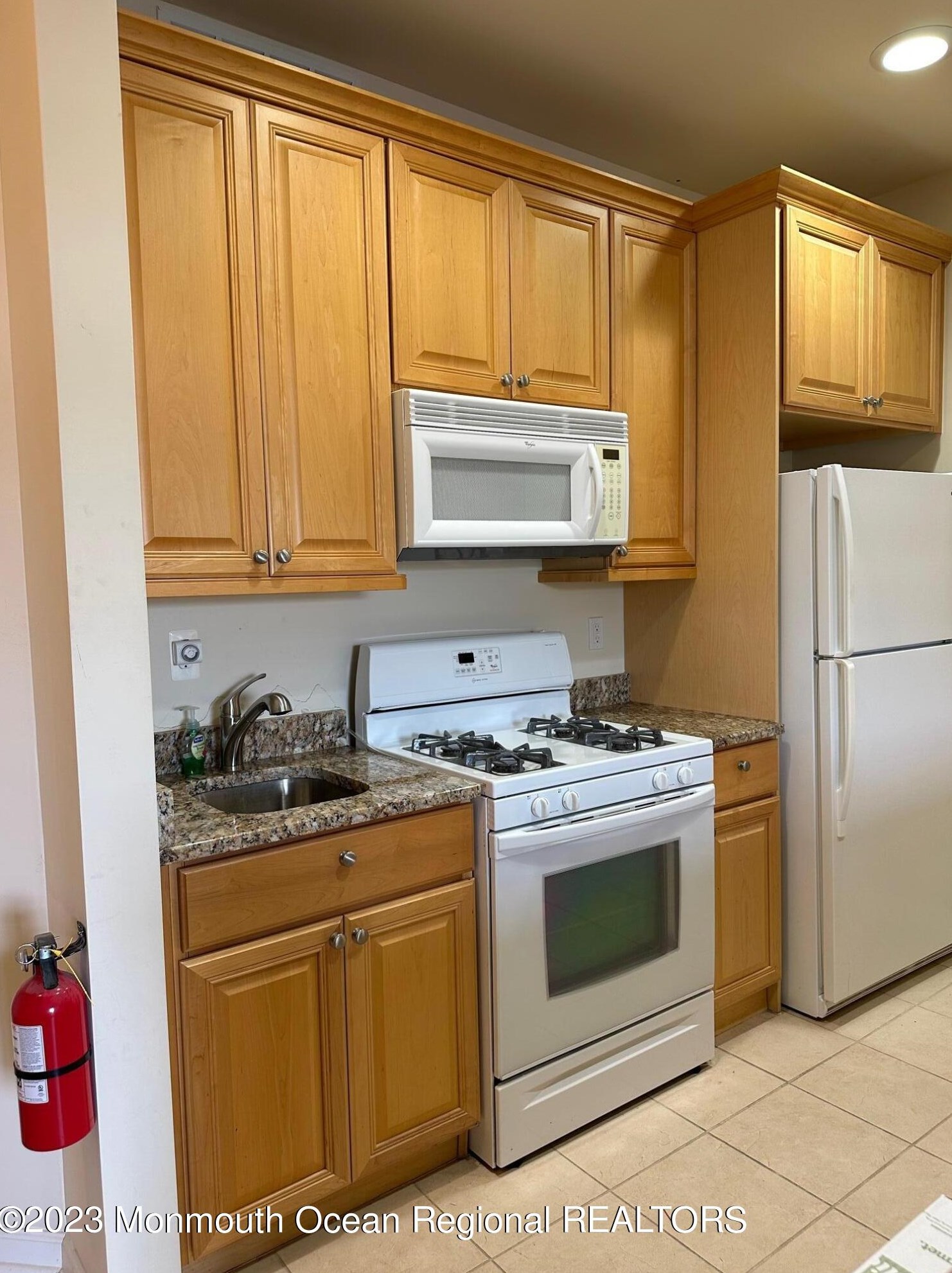 331 Sophee Ln, Lakewood, NJ 08701