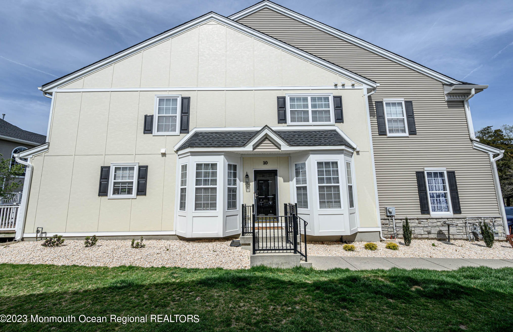 10 Brookfield Dr, Jackson Twp, NJ 08527