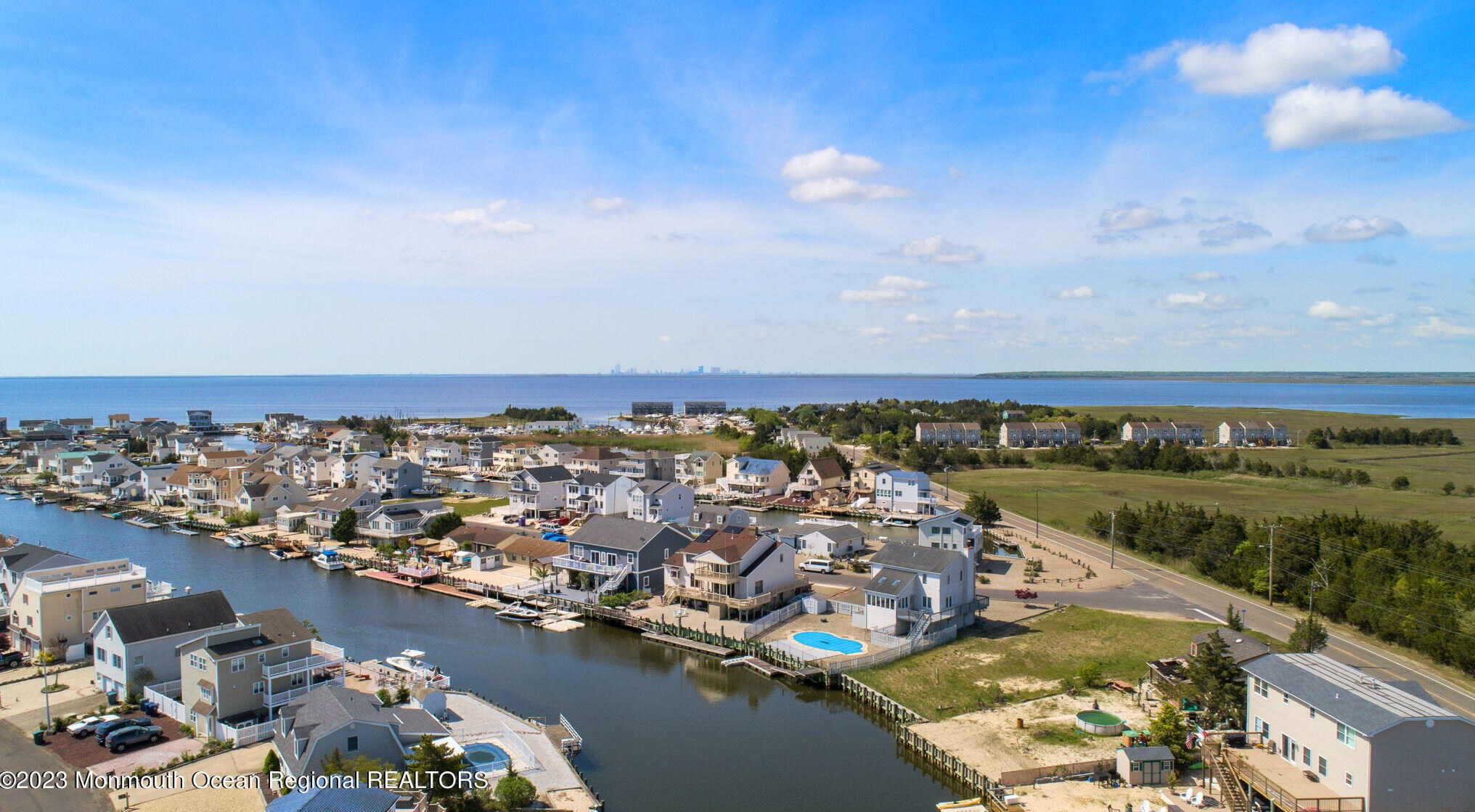 1369 Radio Rd, Tuckerton NJ  08087-1009 exterior