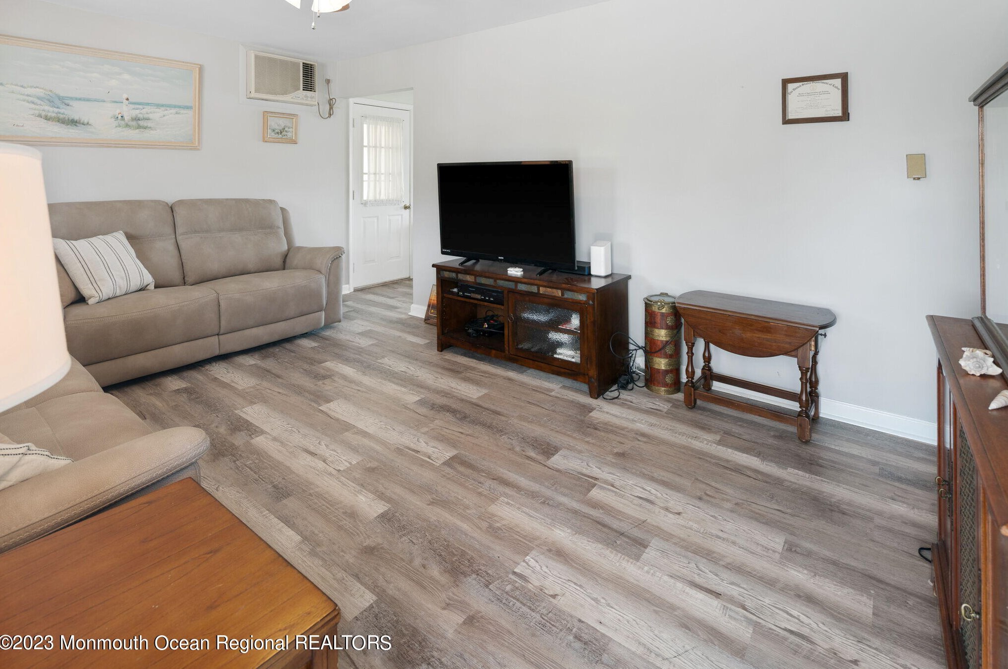 1369 Radio Rd, Tuckerton NJ  08087-1009 exterior